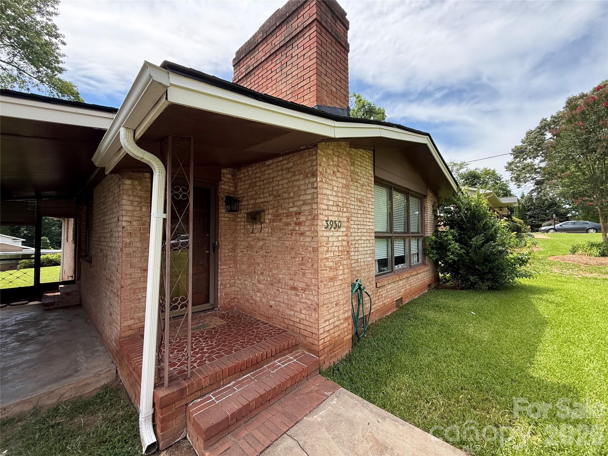 3930 Fircrest Drive — Charlotte