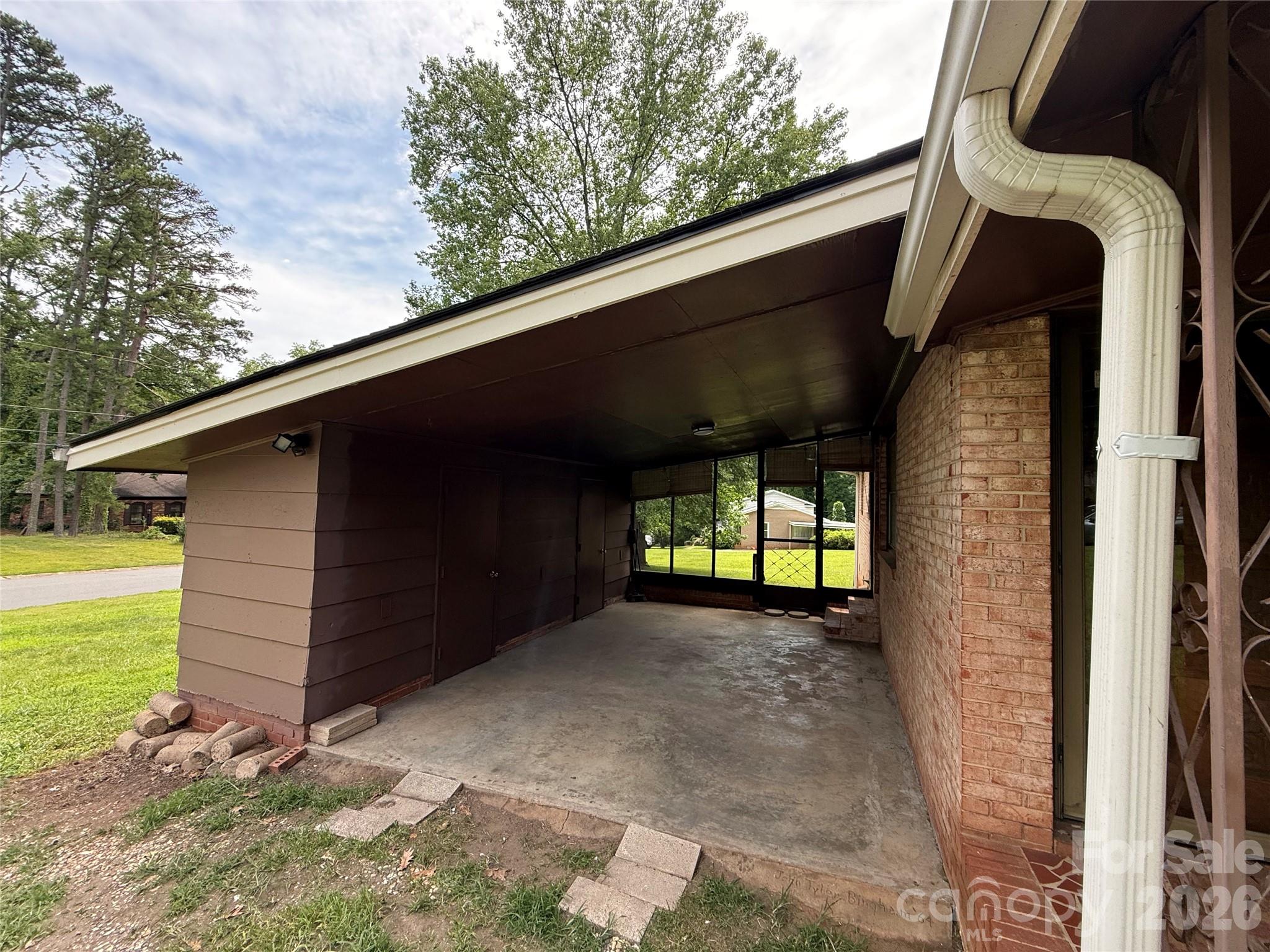 3930 Fircrest Drive — Charlotte