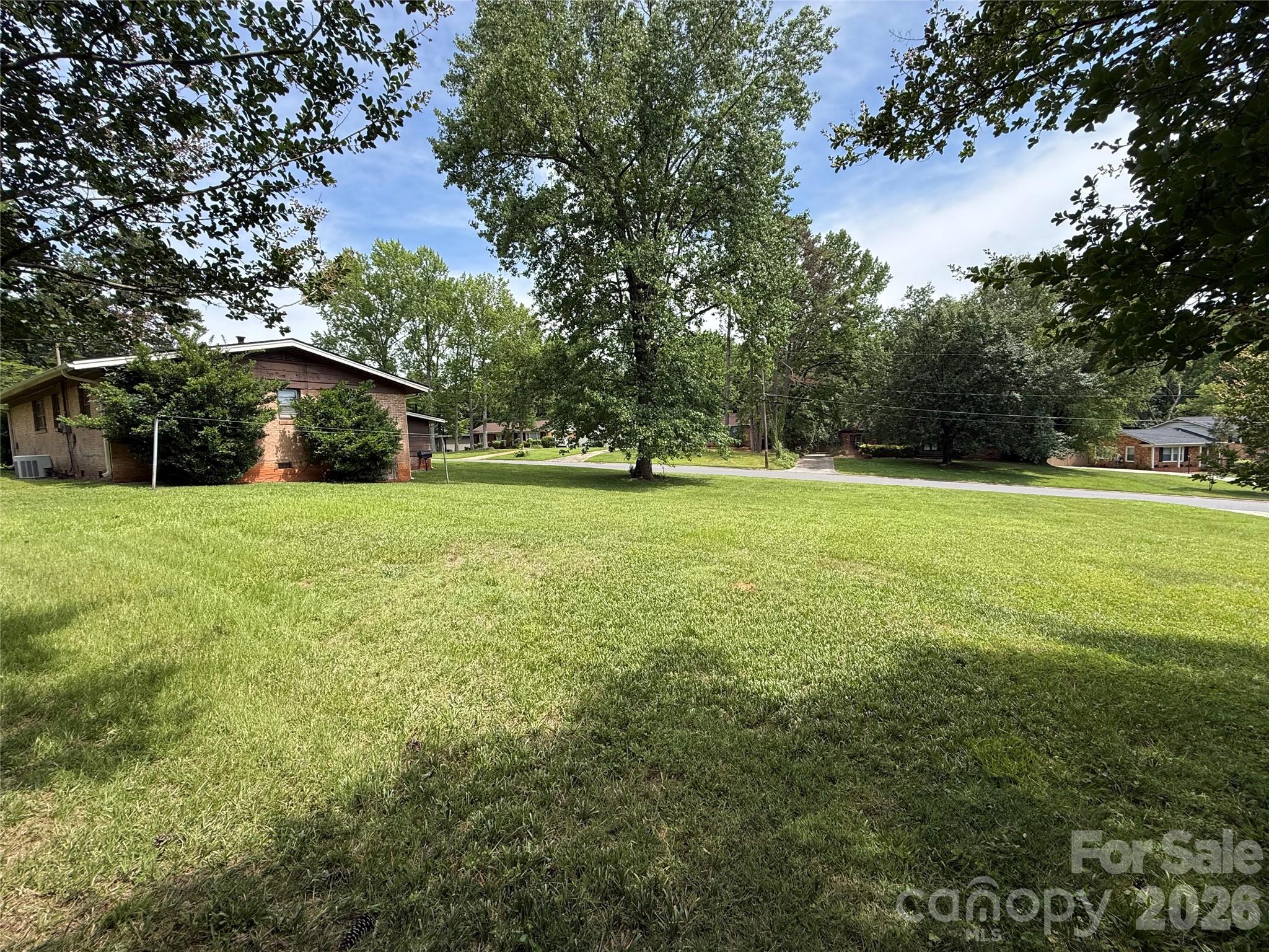 3930 Fircrest Drive — Charlotte
