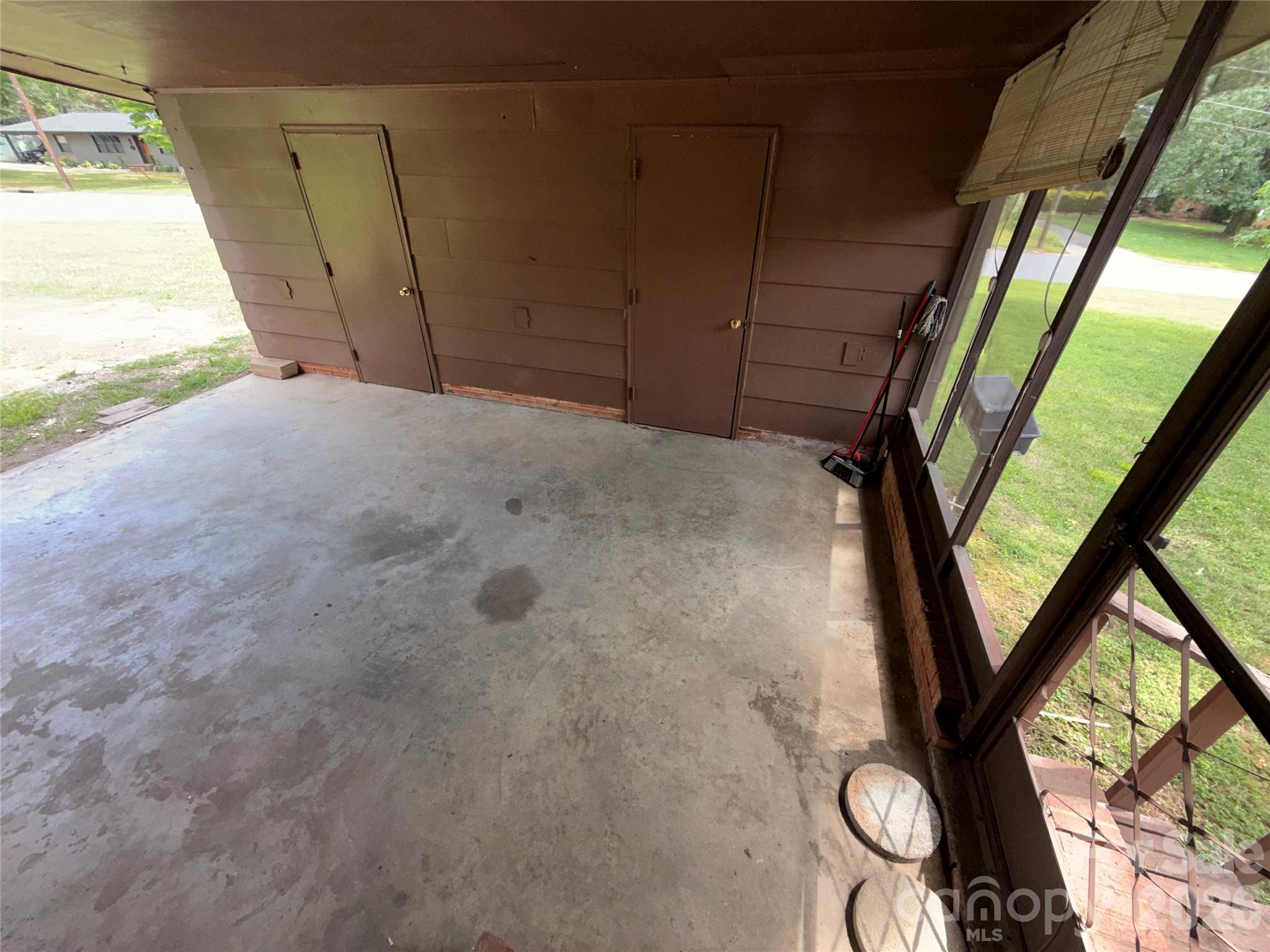 3930 Fircrest Drive — Charlotte