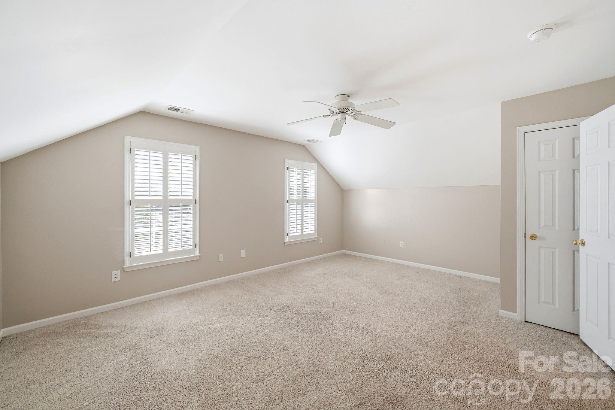 7711 Abbotsinch Court — Charlotte