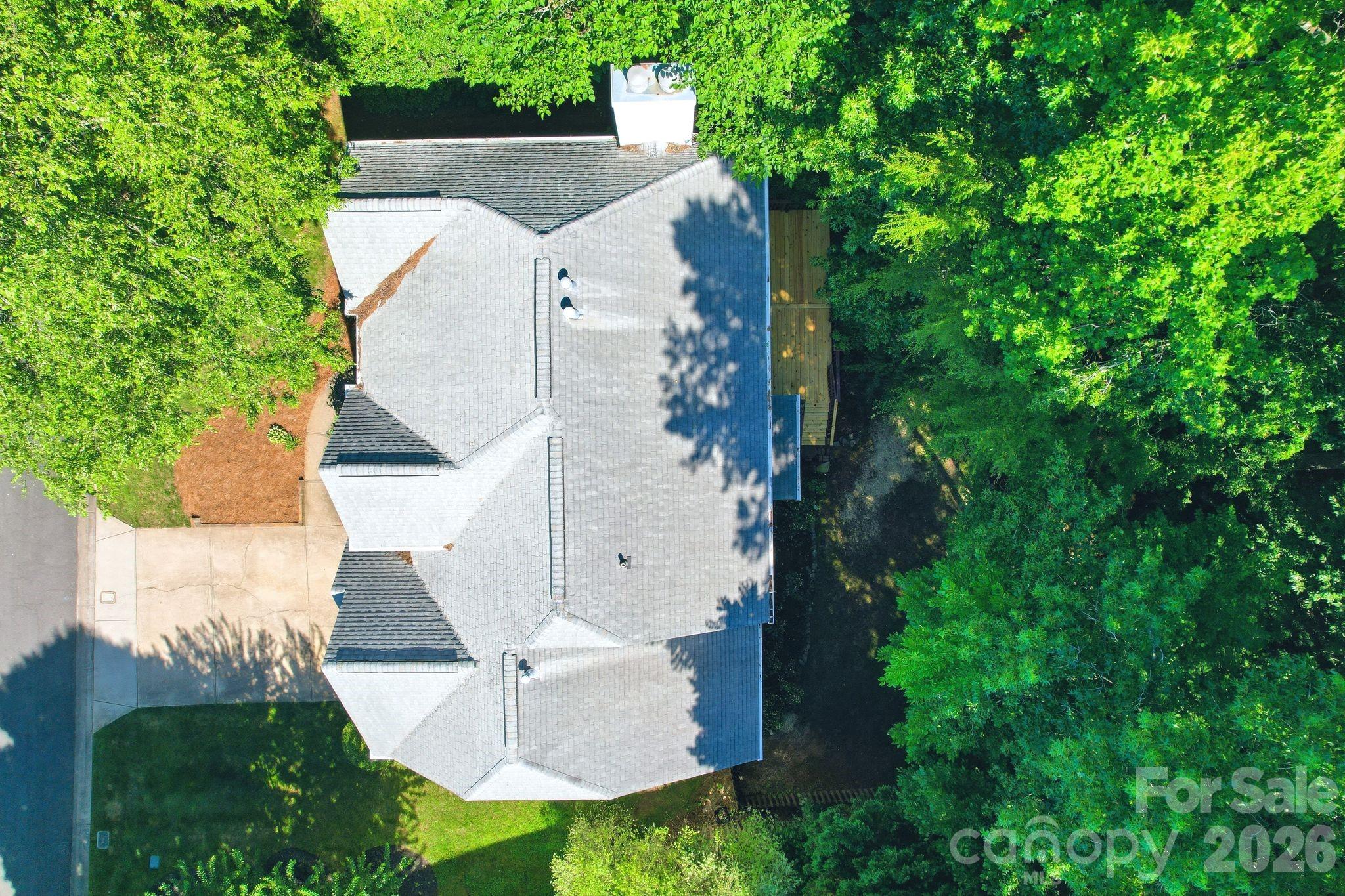 7711 Abbotsinch Court — Charlotte
