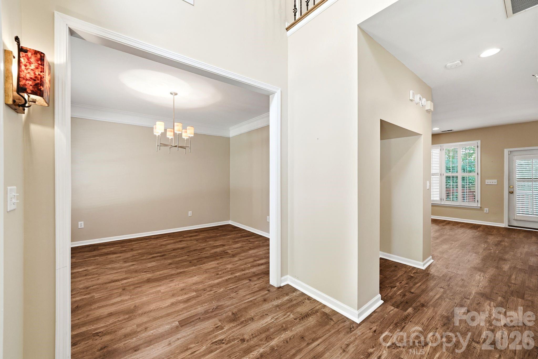 7711 Abbotsinch Court — Charlotte