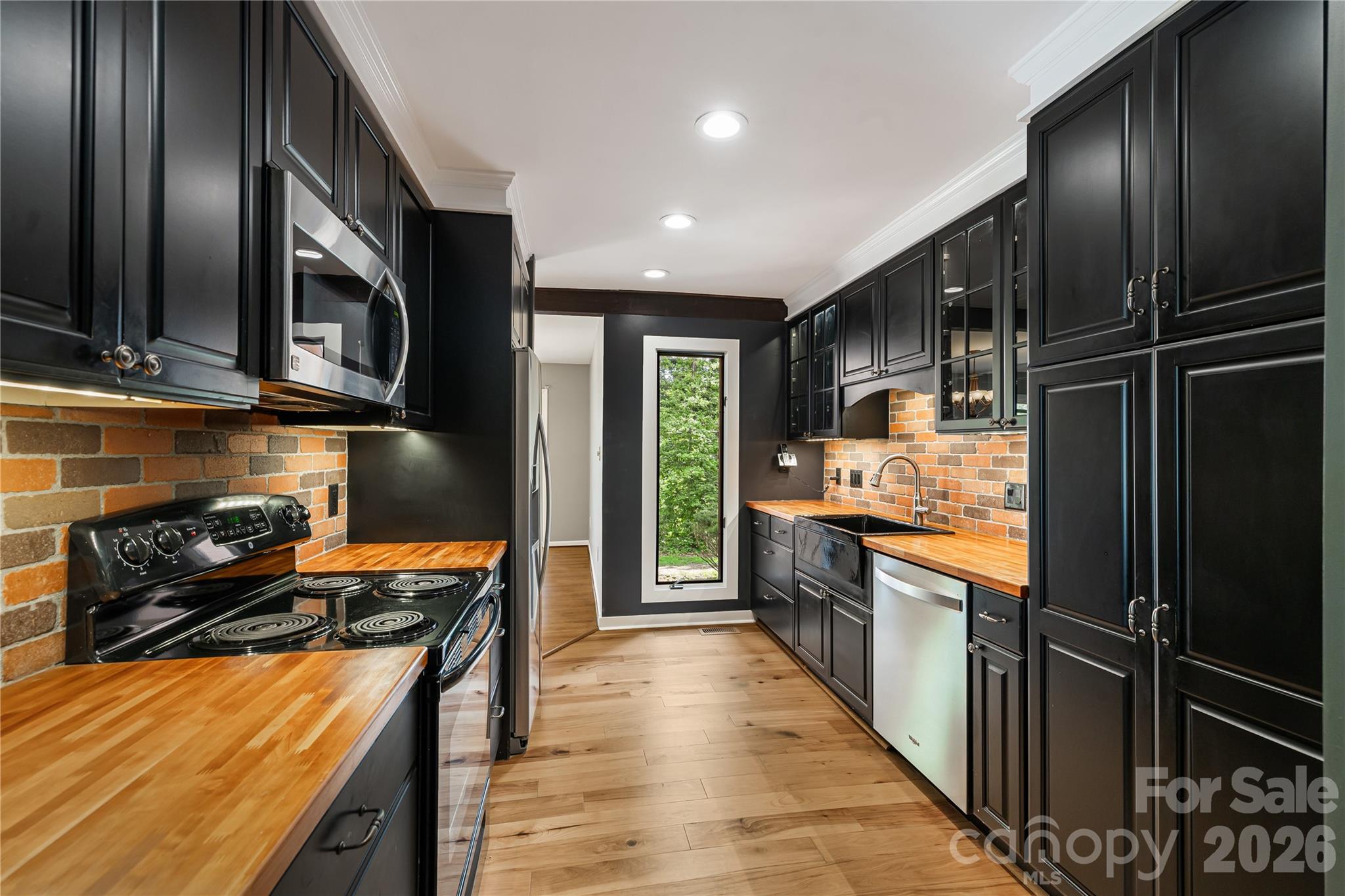 21 Village Drive — Asheville