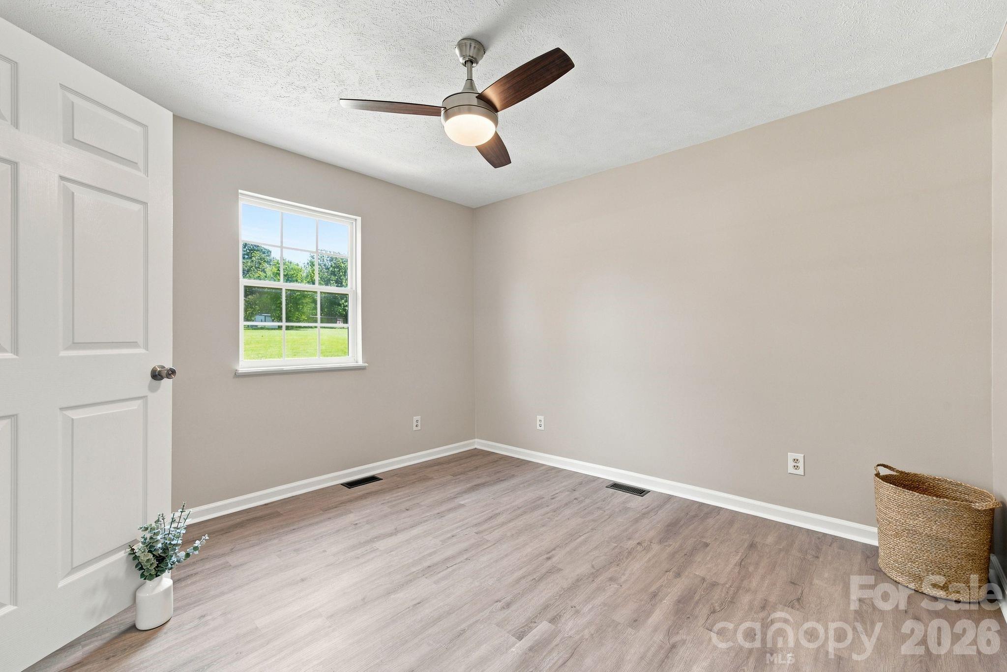 4709 Charlotte Highway — Lancaster