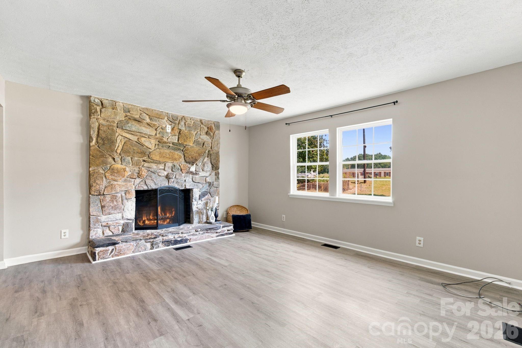 4709 Charlotte Highway — Lancaster