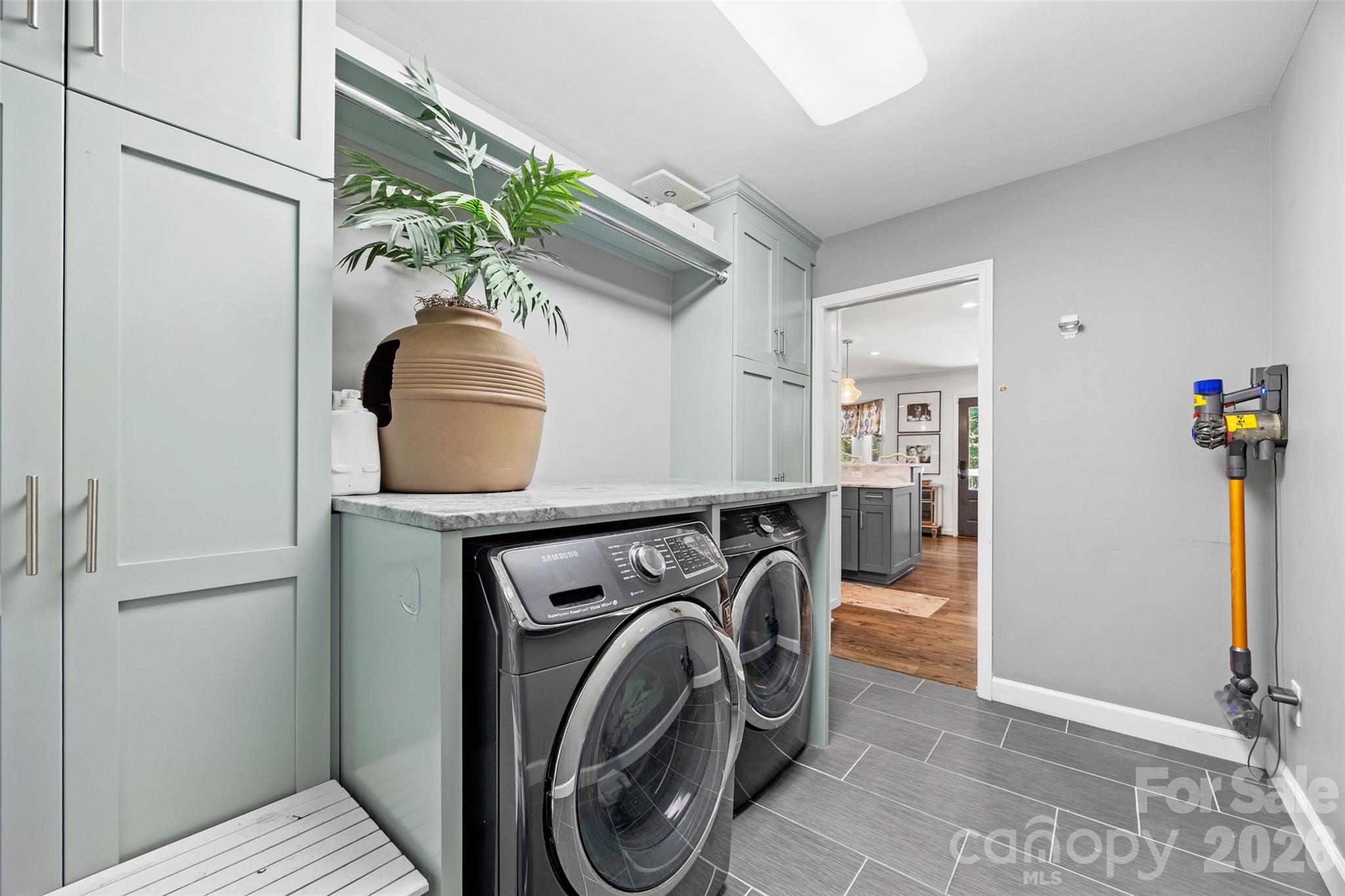 7940 Sunnyvale Lane — Charlotte