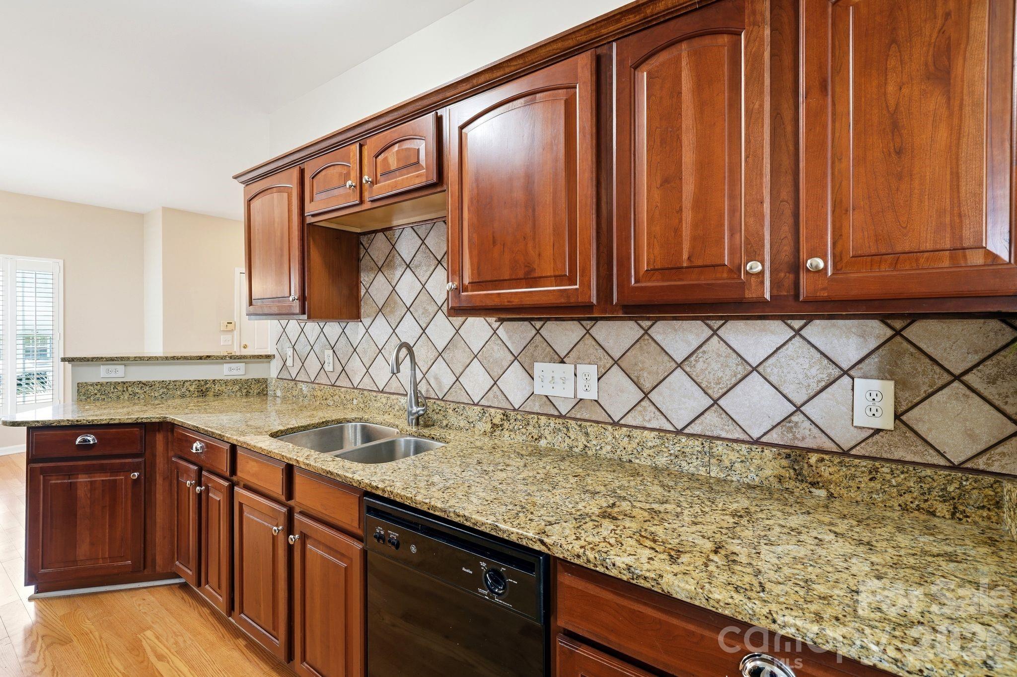 12524 Eudora Lane — Charlotte