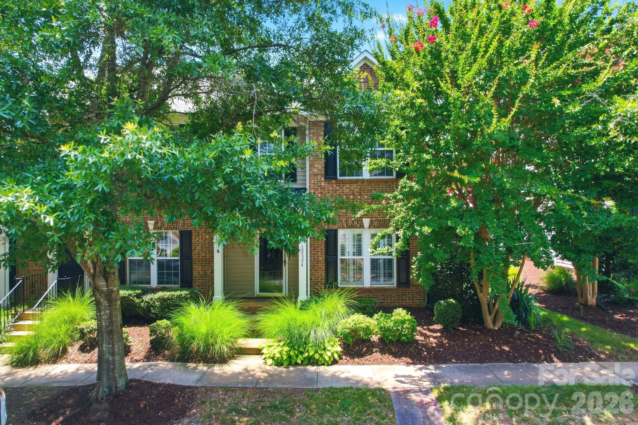 12524 Eudora Lane — Charlotte