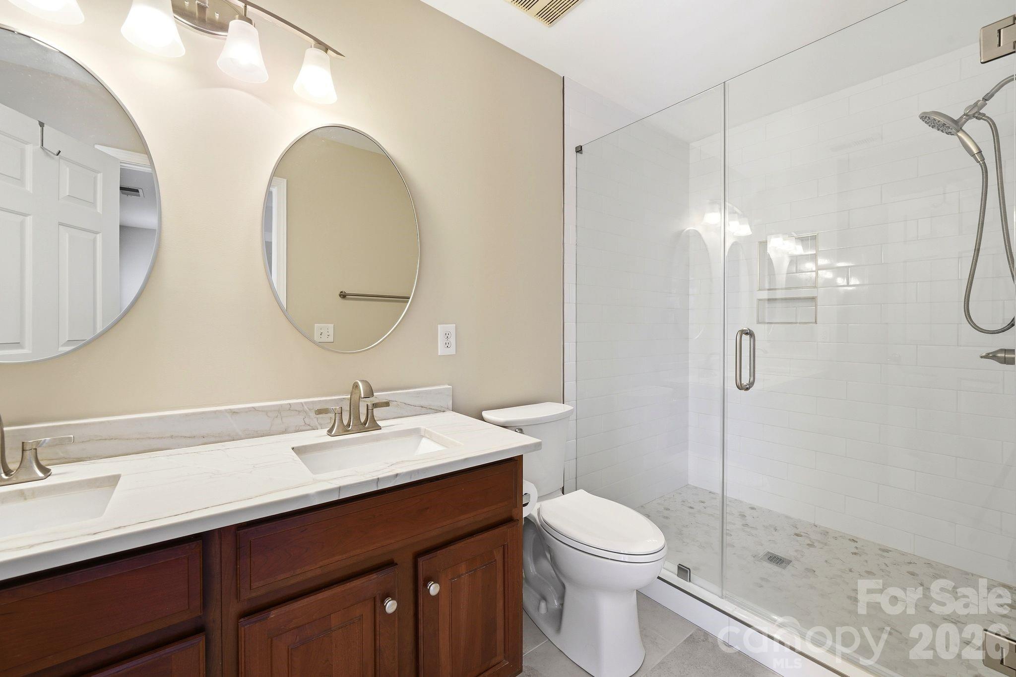 12524 Eudora Lane — Charlotte