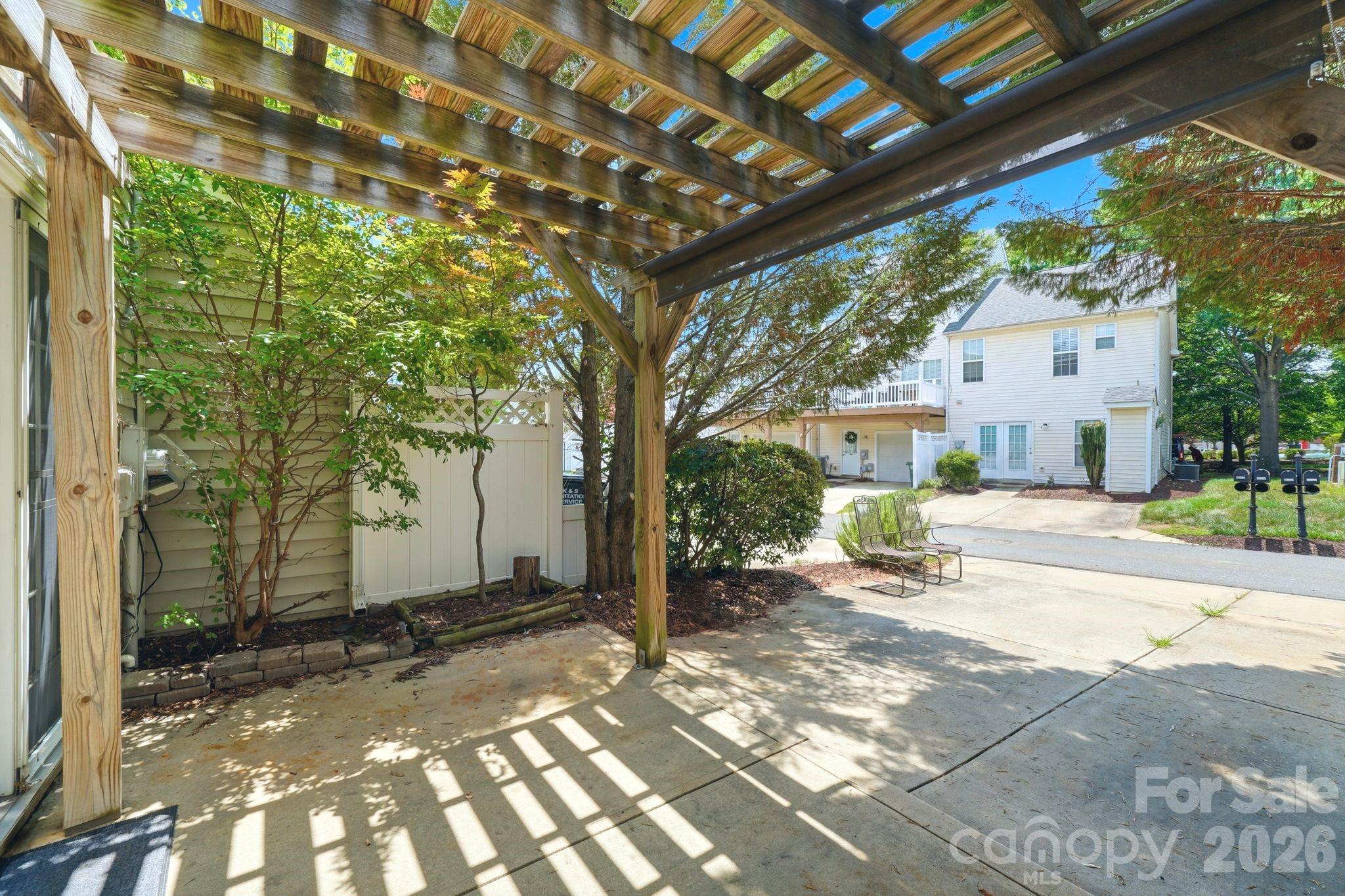 12524 Eudora Lane — Charlotte