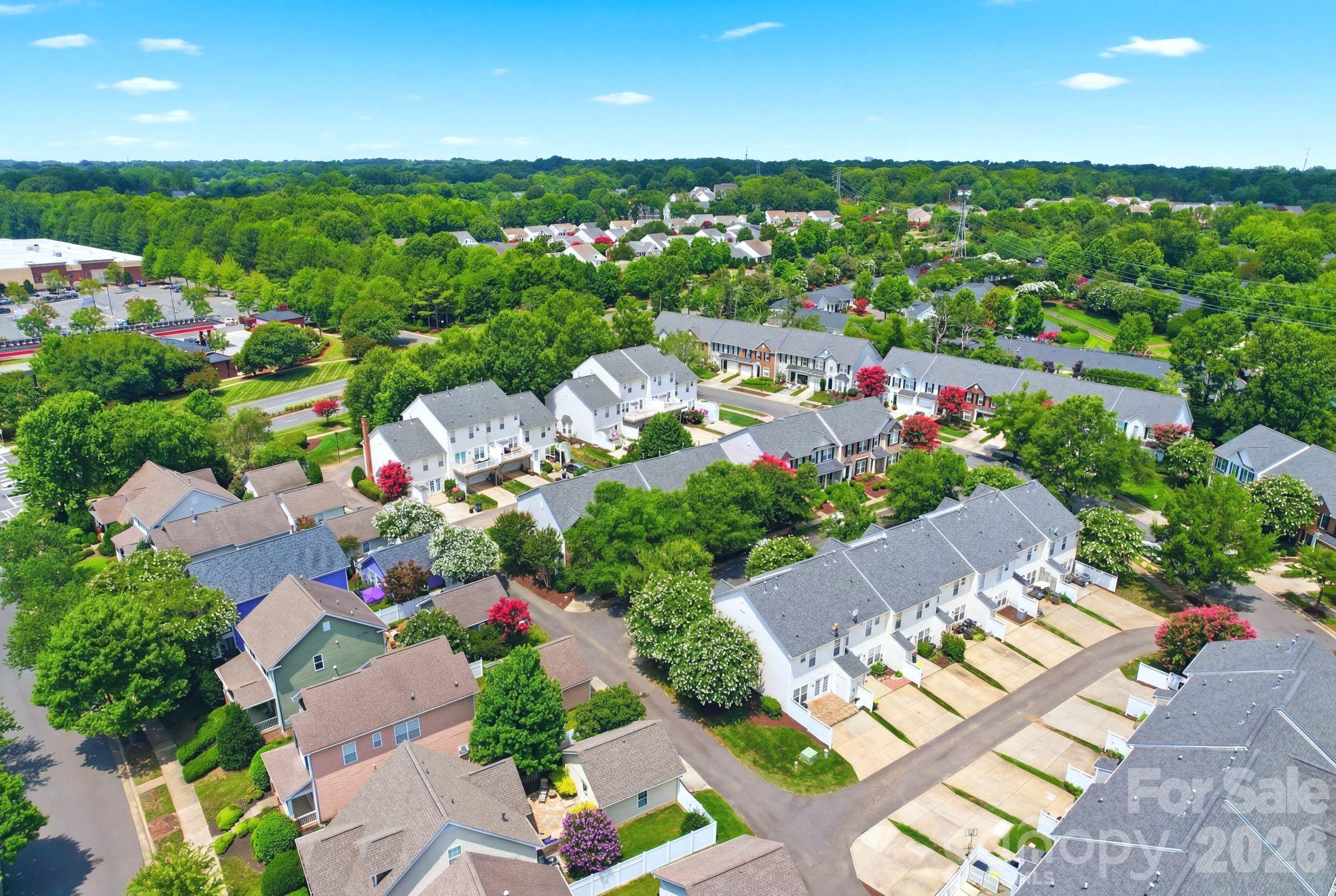 12524 Eudora Lane — Charlotte