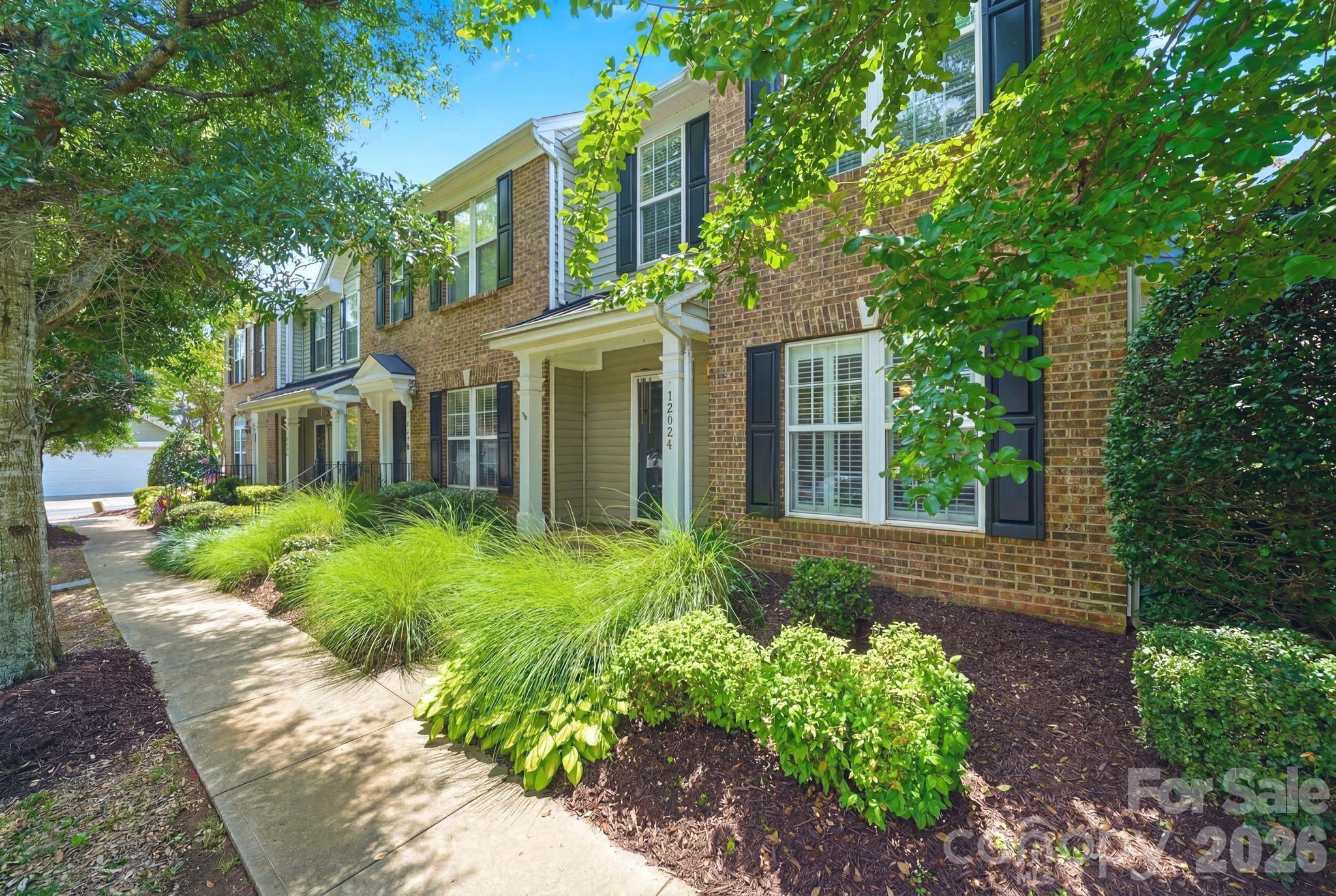 12524 Eudora Lane — Charlotte