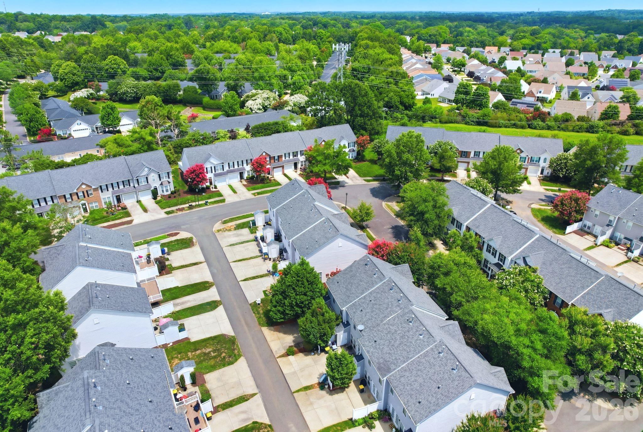12524 Eudora Lane — Charlotte