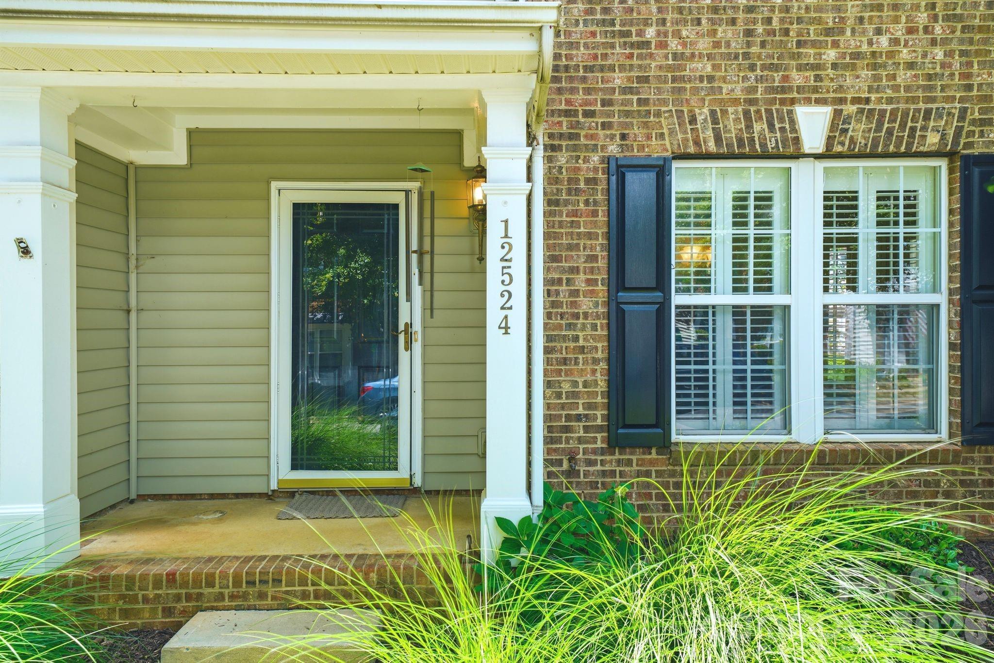 12524 Eudora Lane — Charlotte