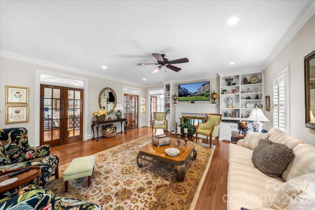 101 River Ridge Drive — Morganton