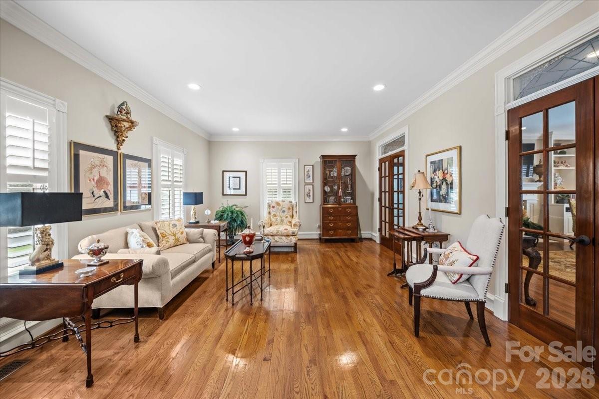 101 River Ridge Drive — Morganton