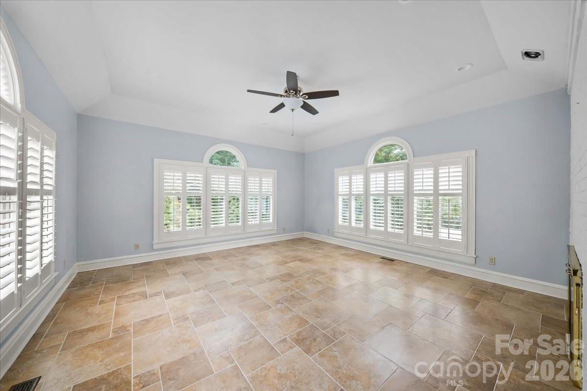 101 River Ridge Drive — Morganton