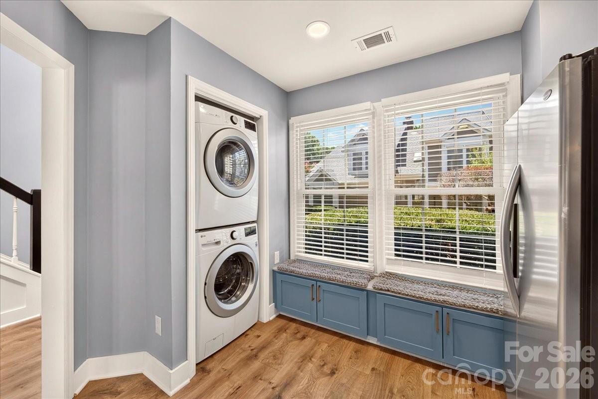 8220 Legare Court — Charlotte