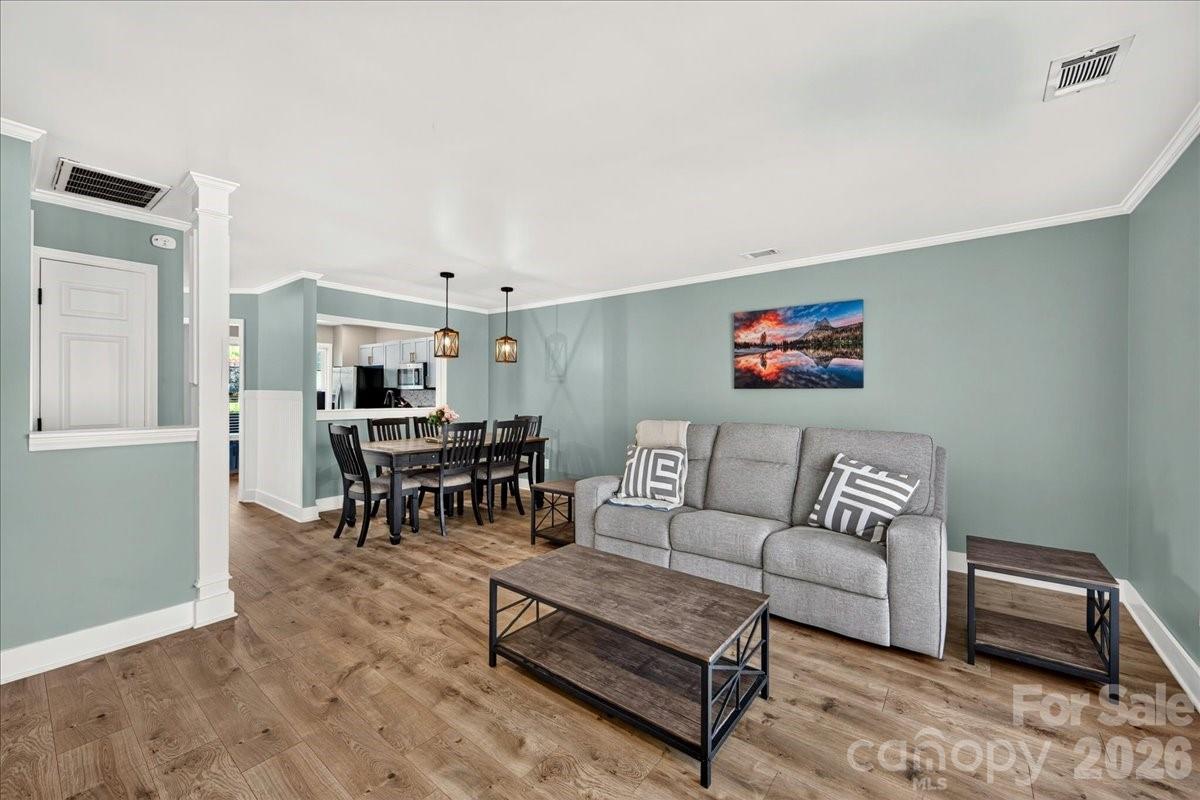 8220 Legare Court — Charlotte