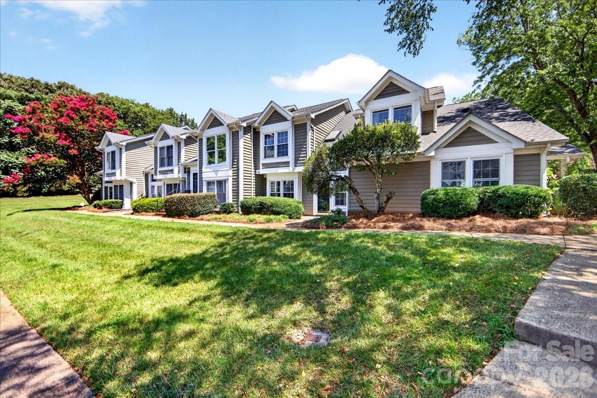 8220 Legare Court — Charlotte