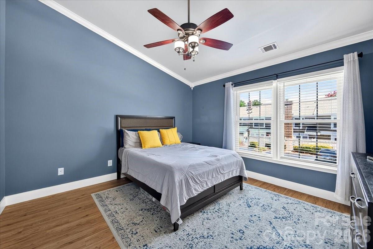 8220 Legare Court — Charlotte