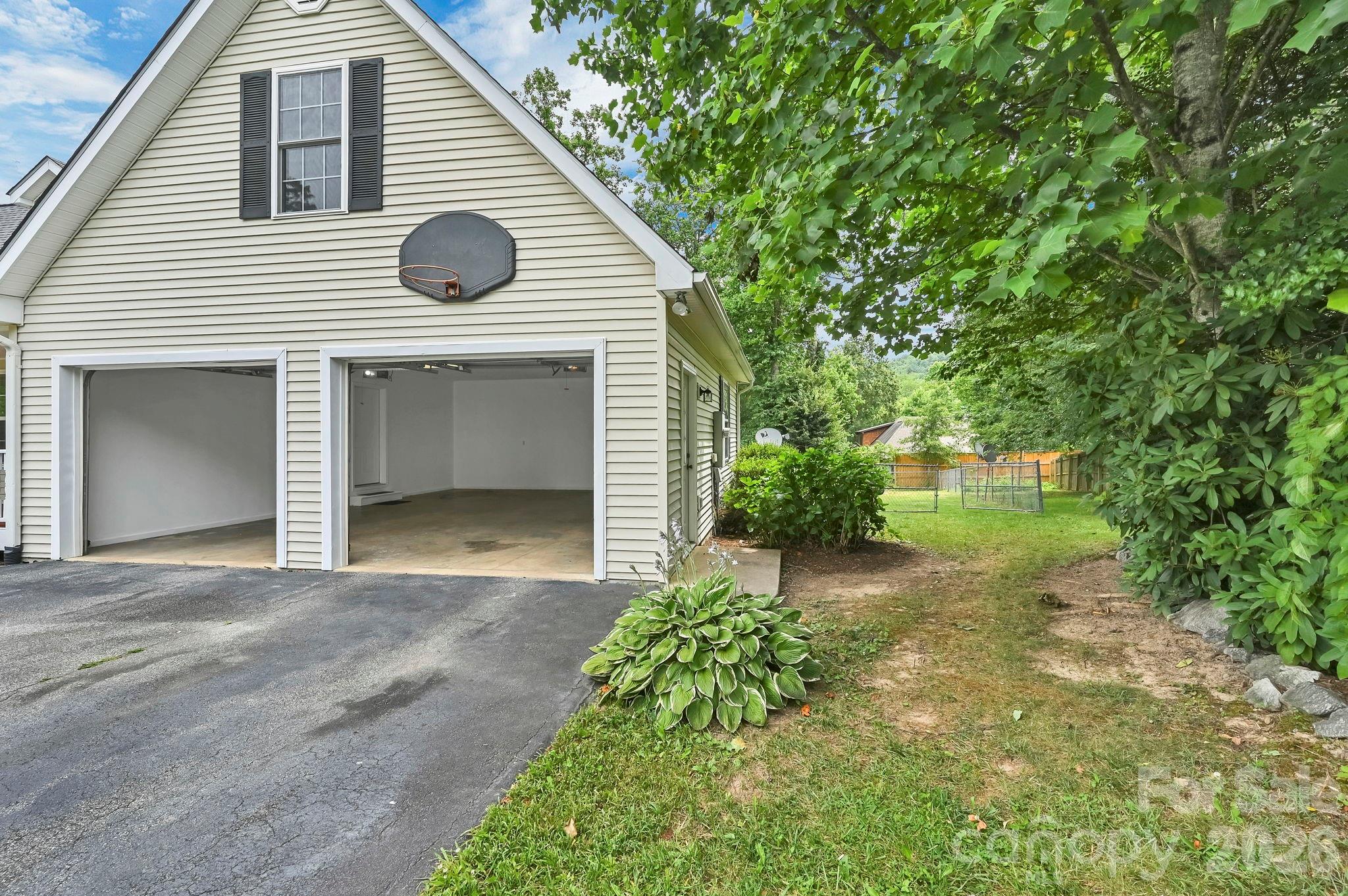 51 Jericho Ridge Road — Fletcher