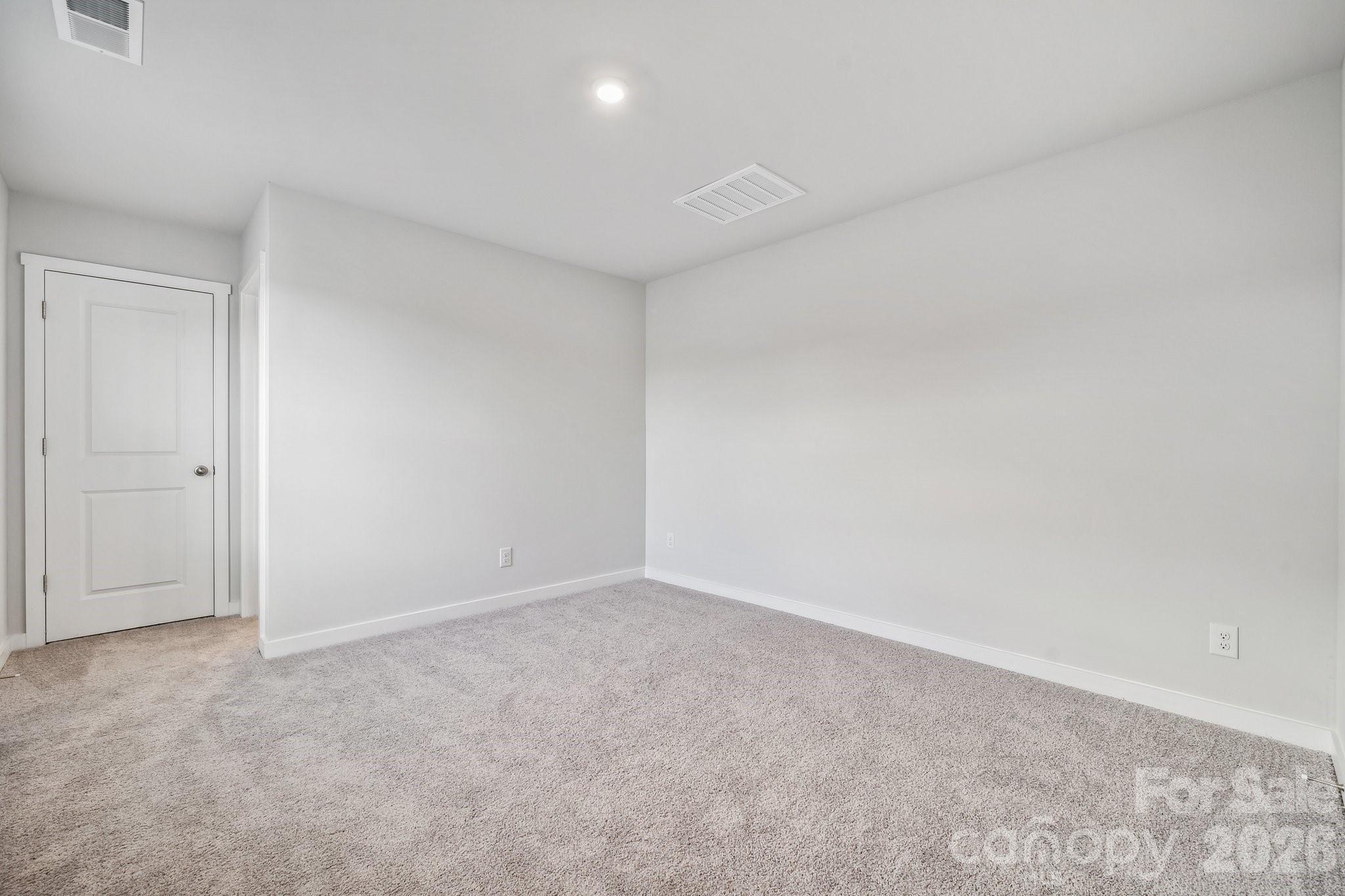 3123 29th Avenue NE — Hickory