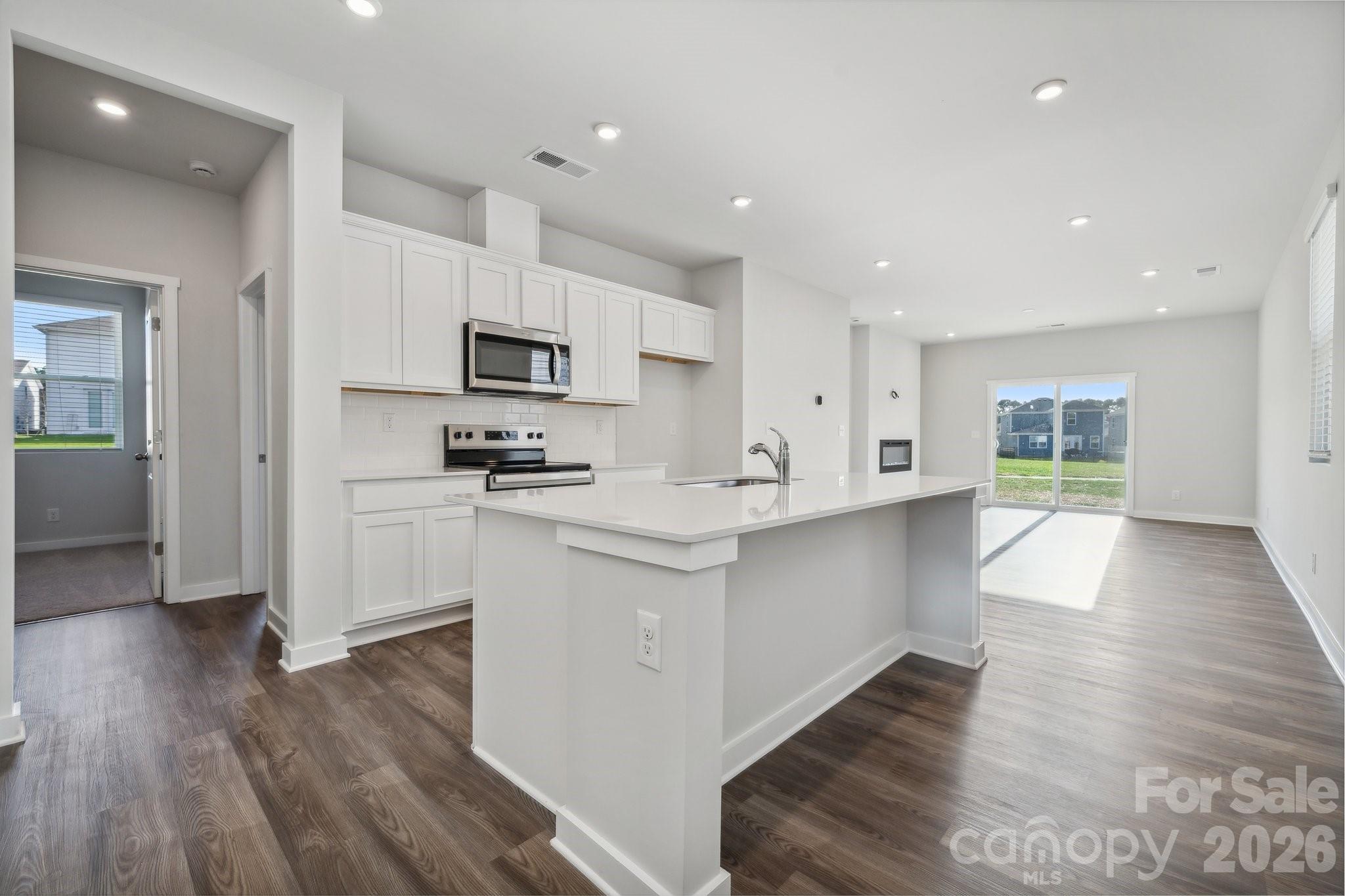 3123 29th Avenue NE — Hickory