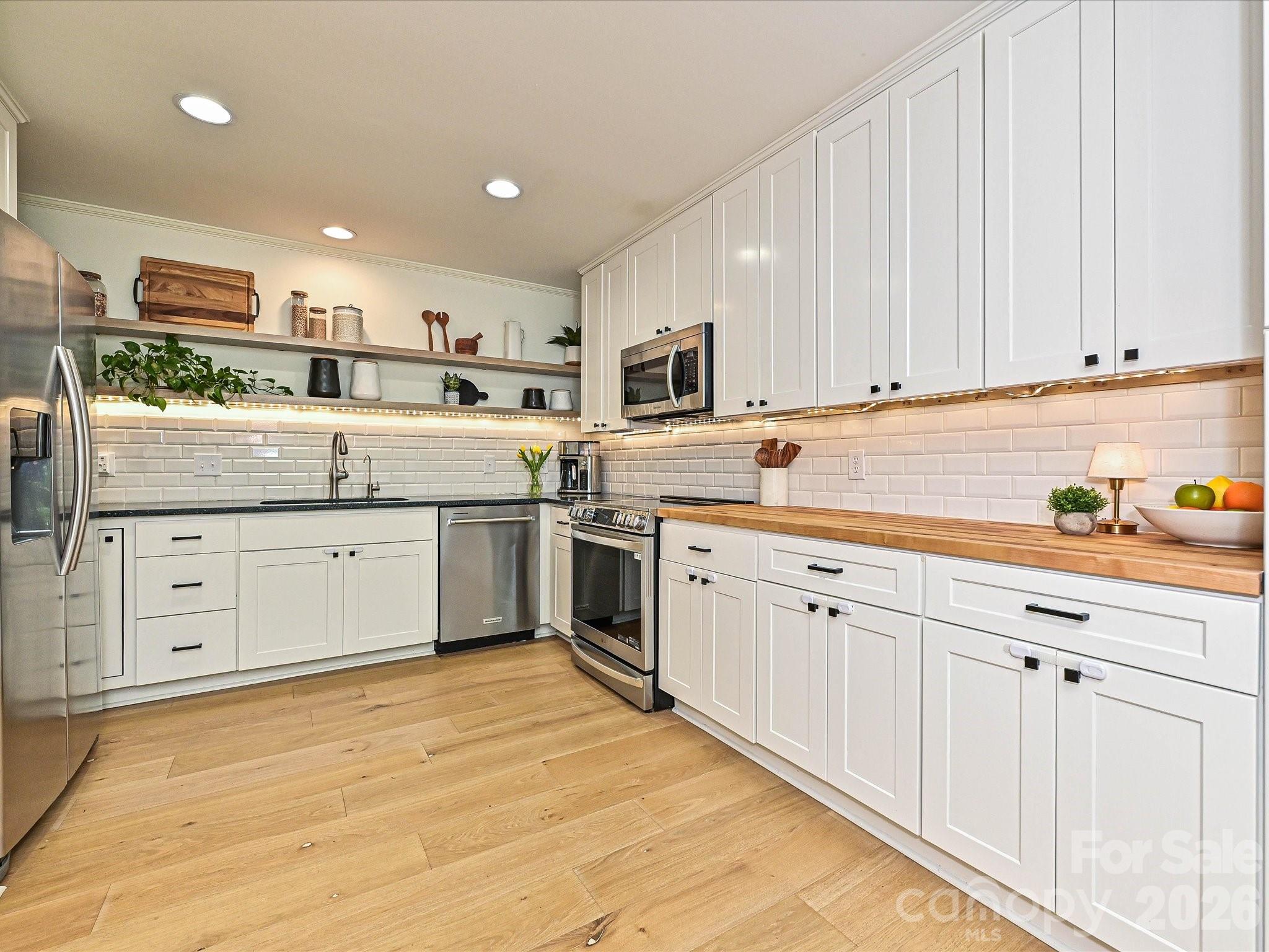 4737 Rounding Run Road — Charlotte