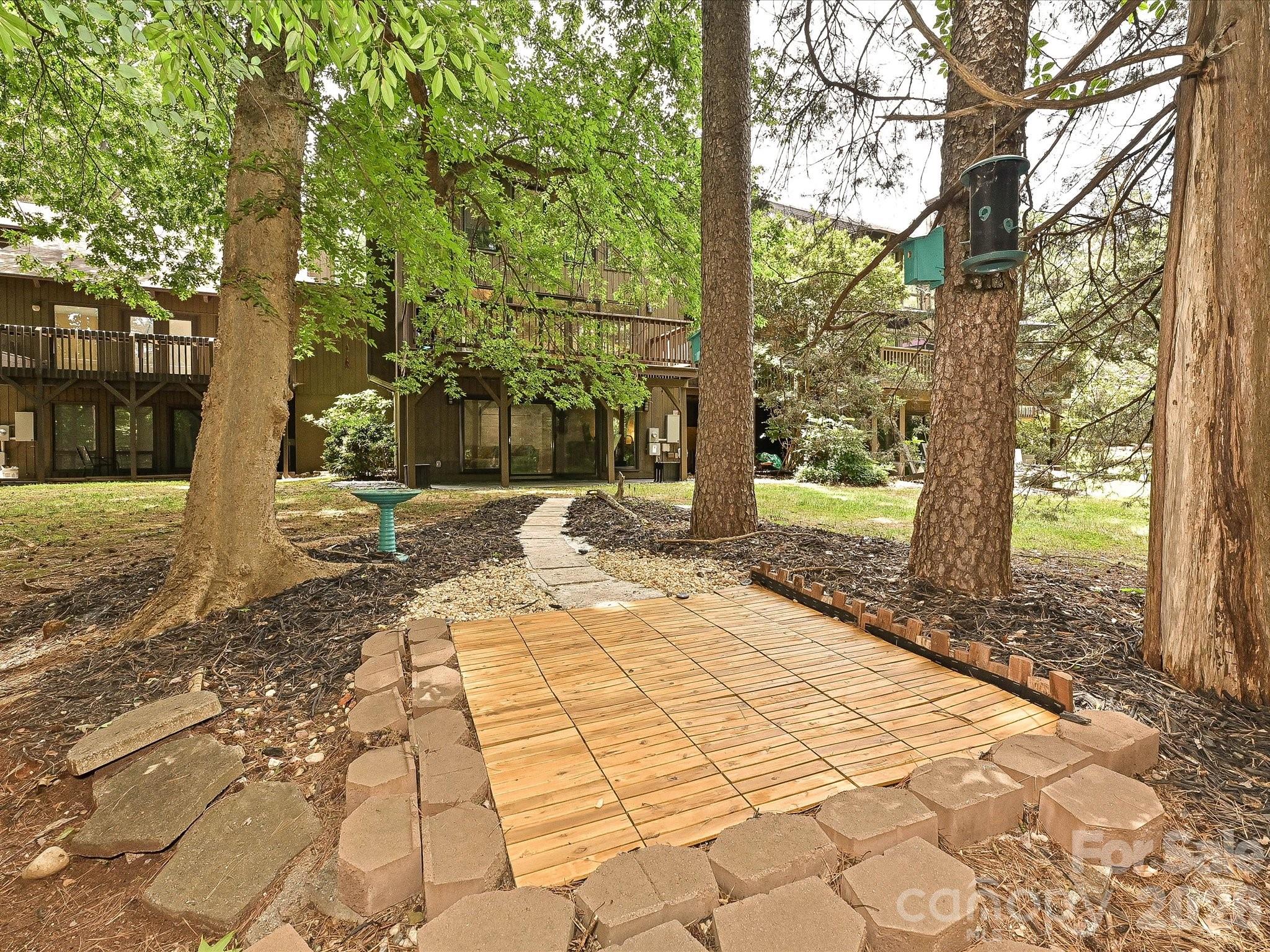 4737 Rounding Run Road — Charlotte