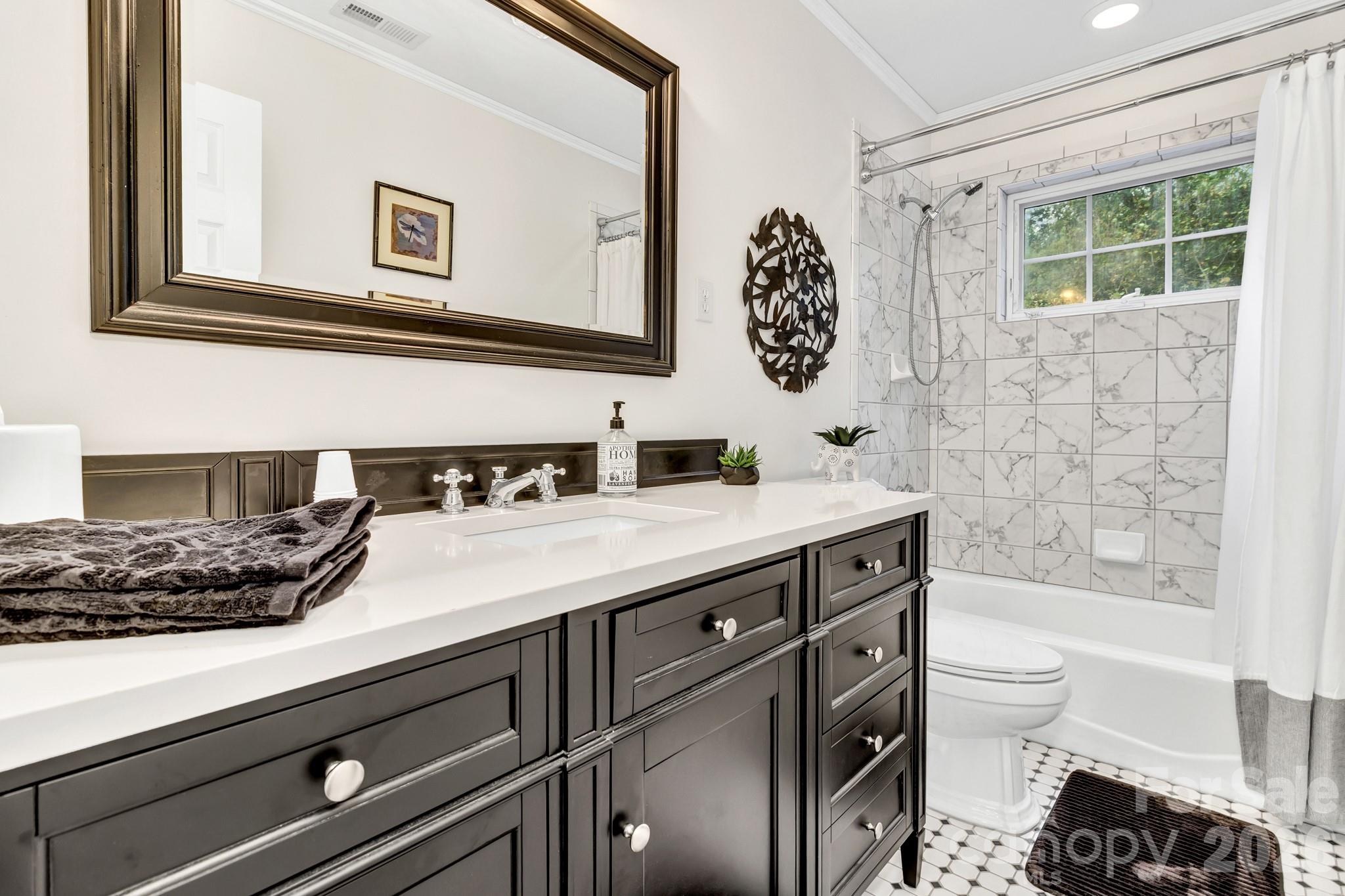 39 Lambert Lane — Black Mountain