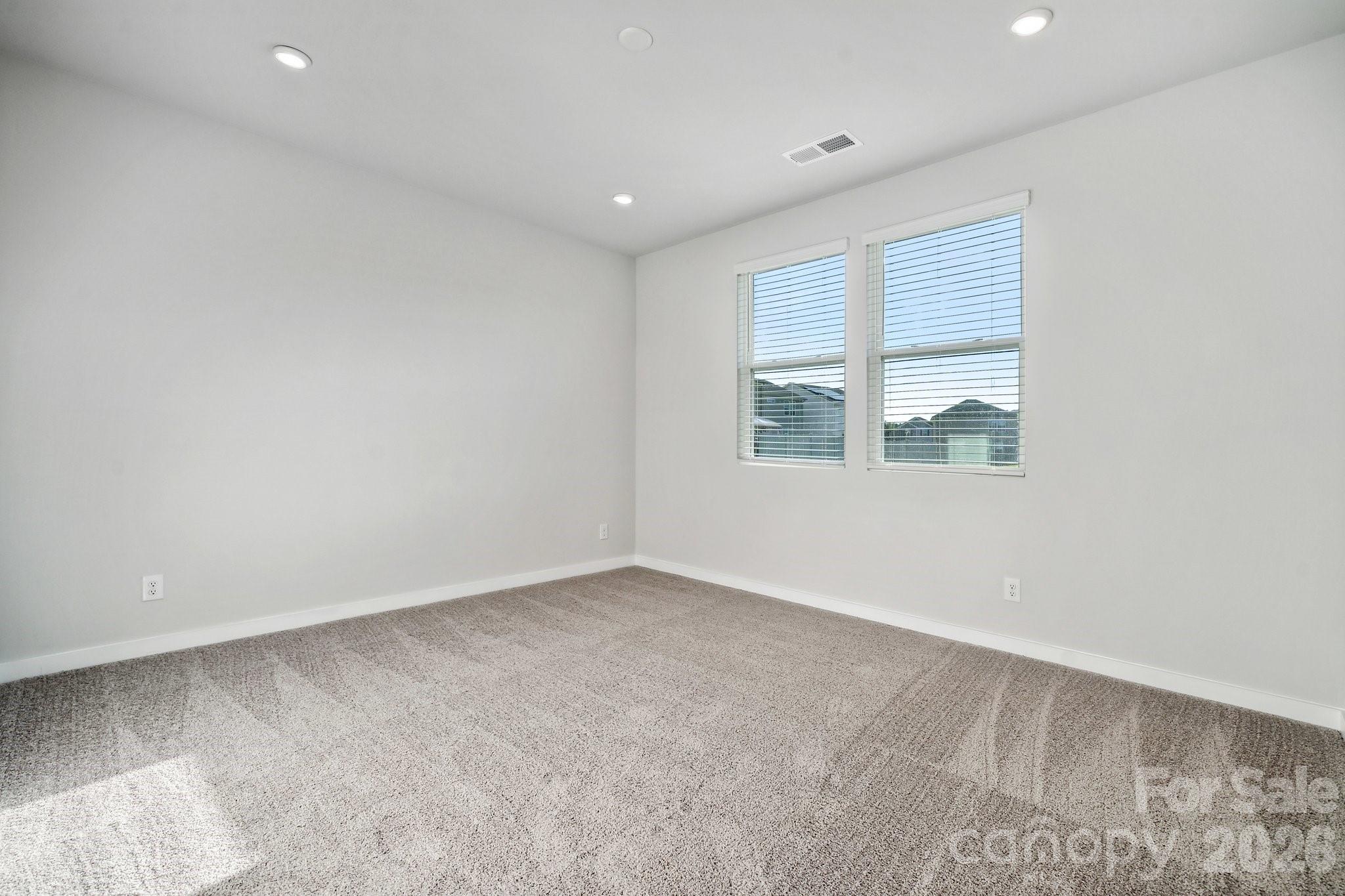 3119 29th Avenue NE — Hickory