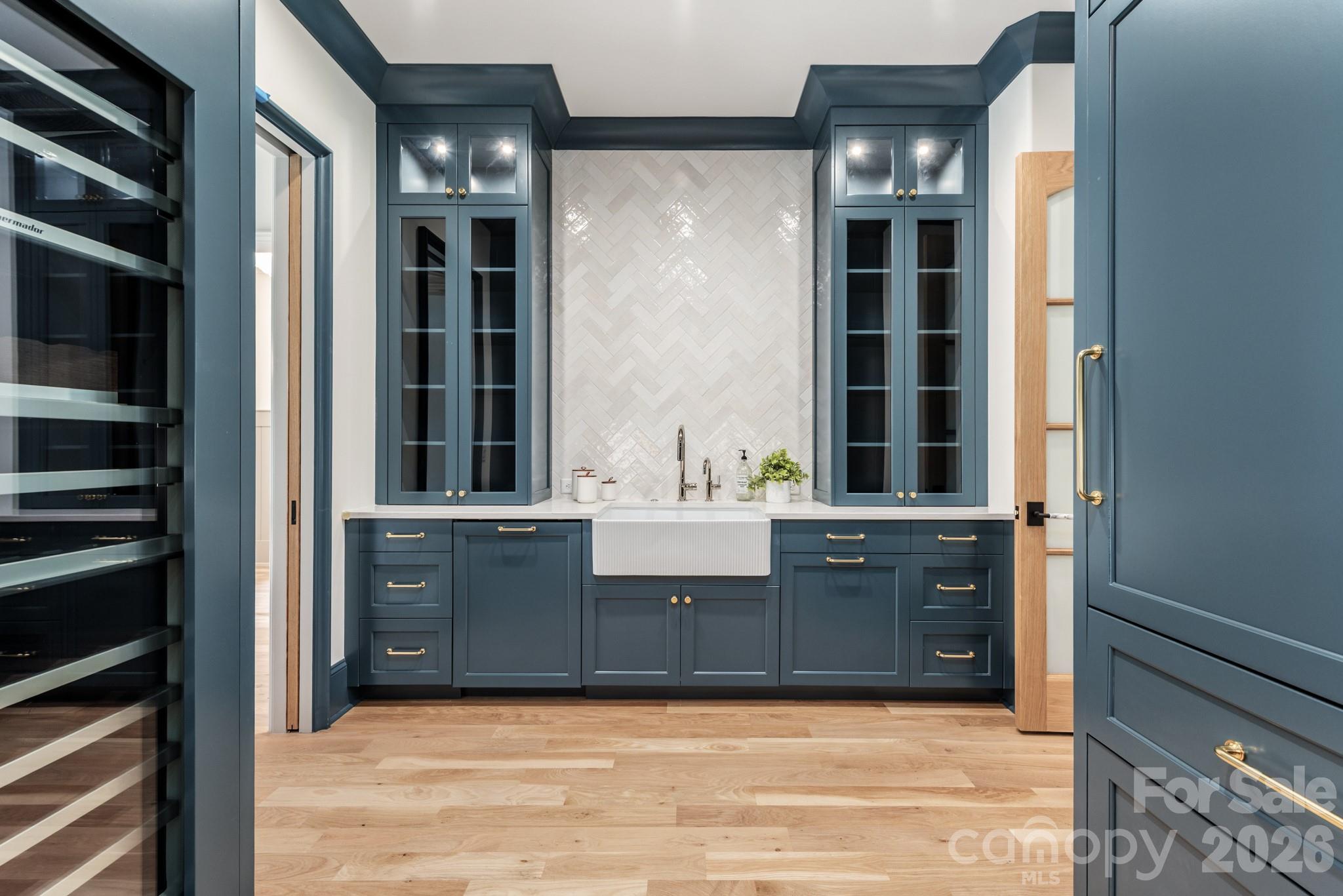 221 Hargett Court — Charlotte