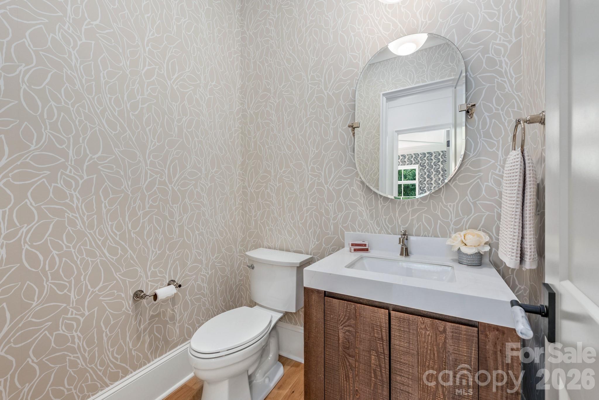 221 Hargett Court — Charlotte