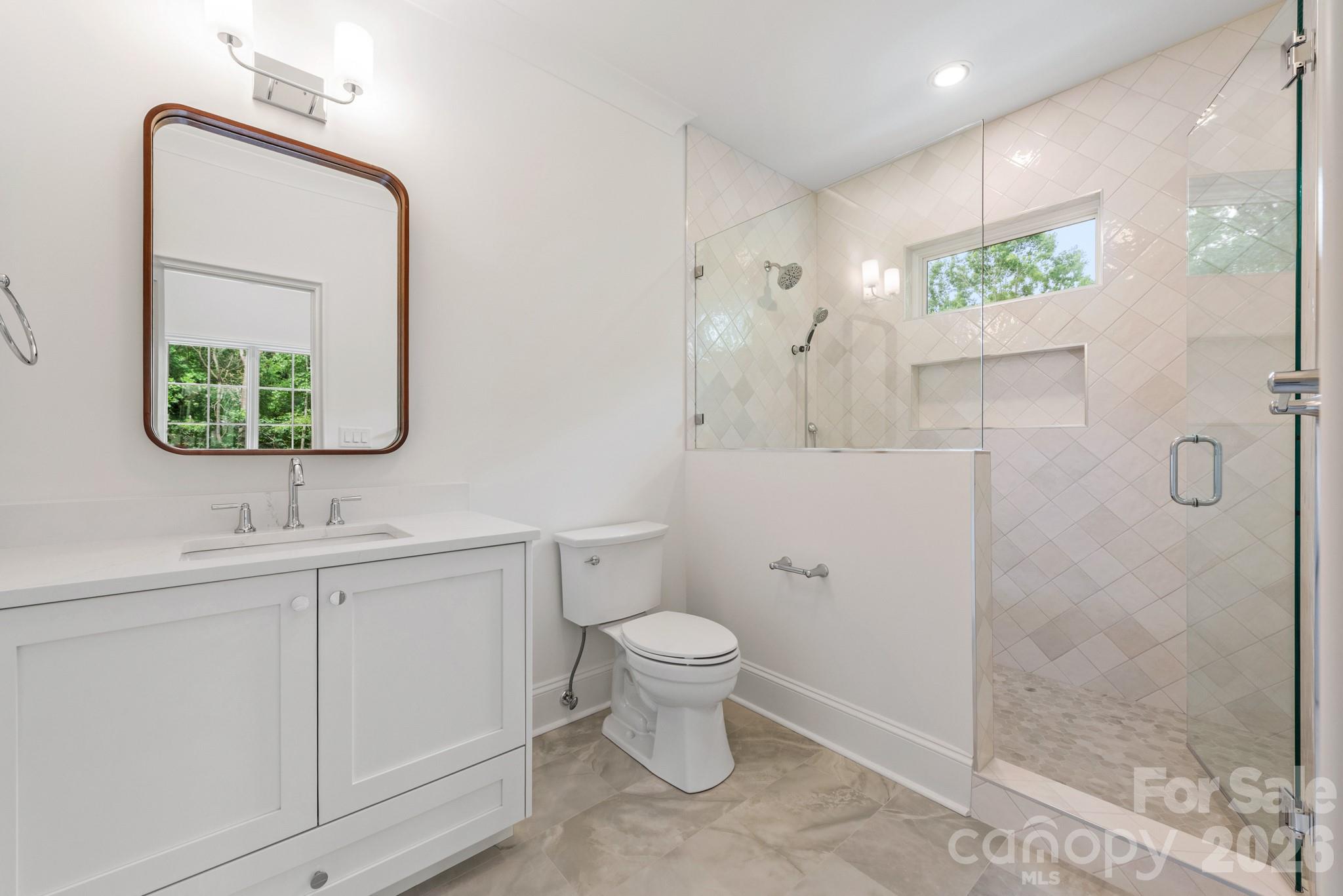 221 Hargett Court — Charlotte
