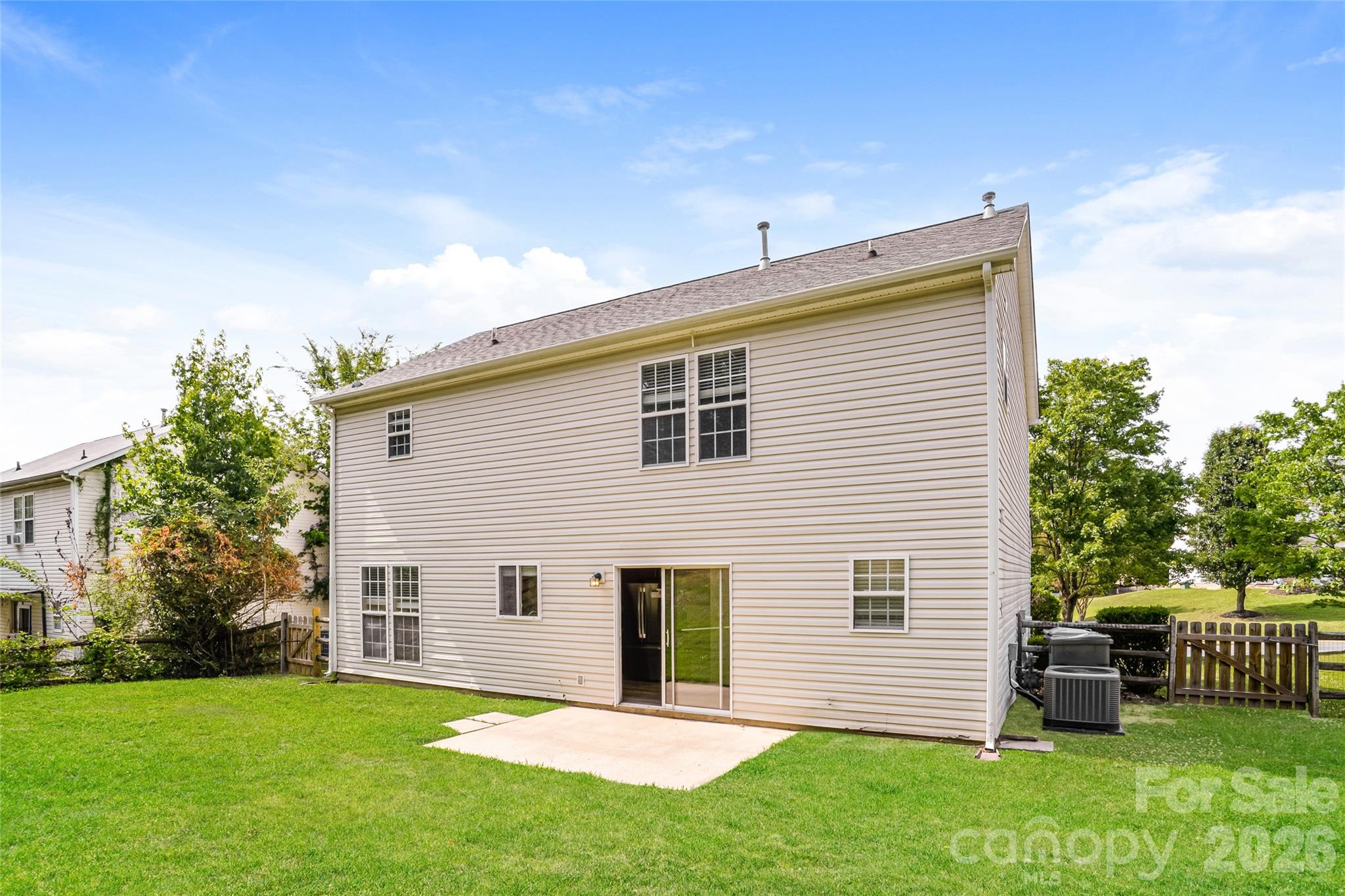12125 Winghurst Drive — Pineville