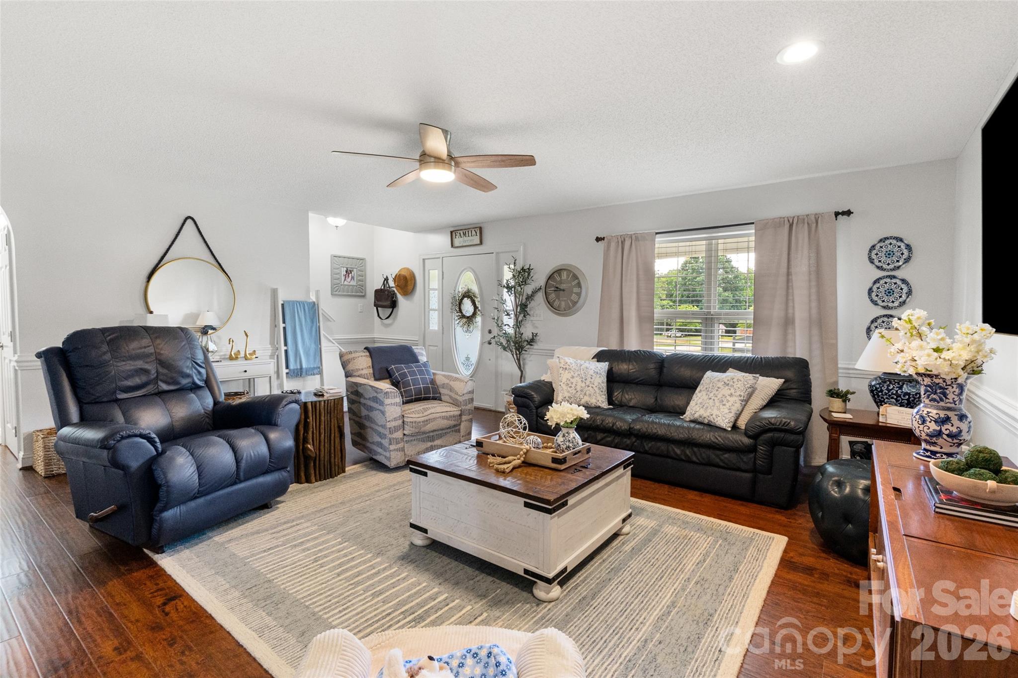 5851 Flat Creek Road — Lancaster