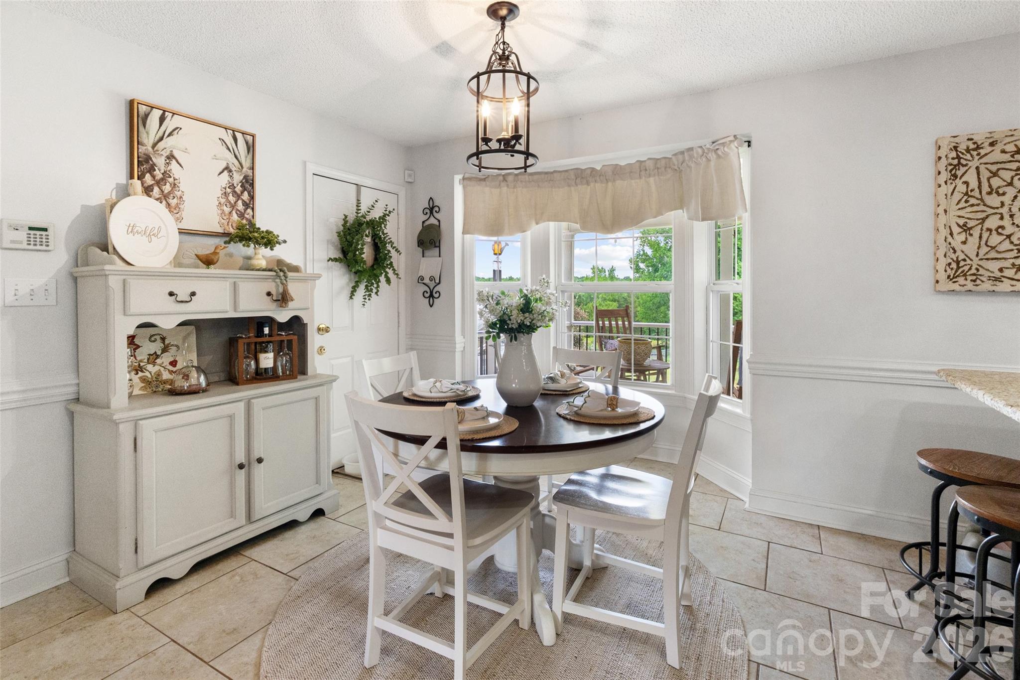5851 Flat Creek Road — Lancaster