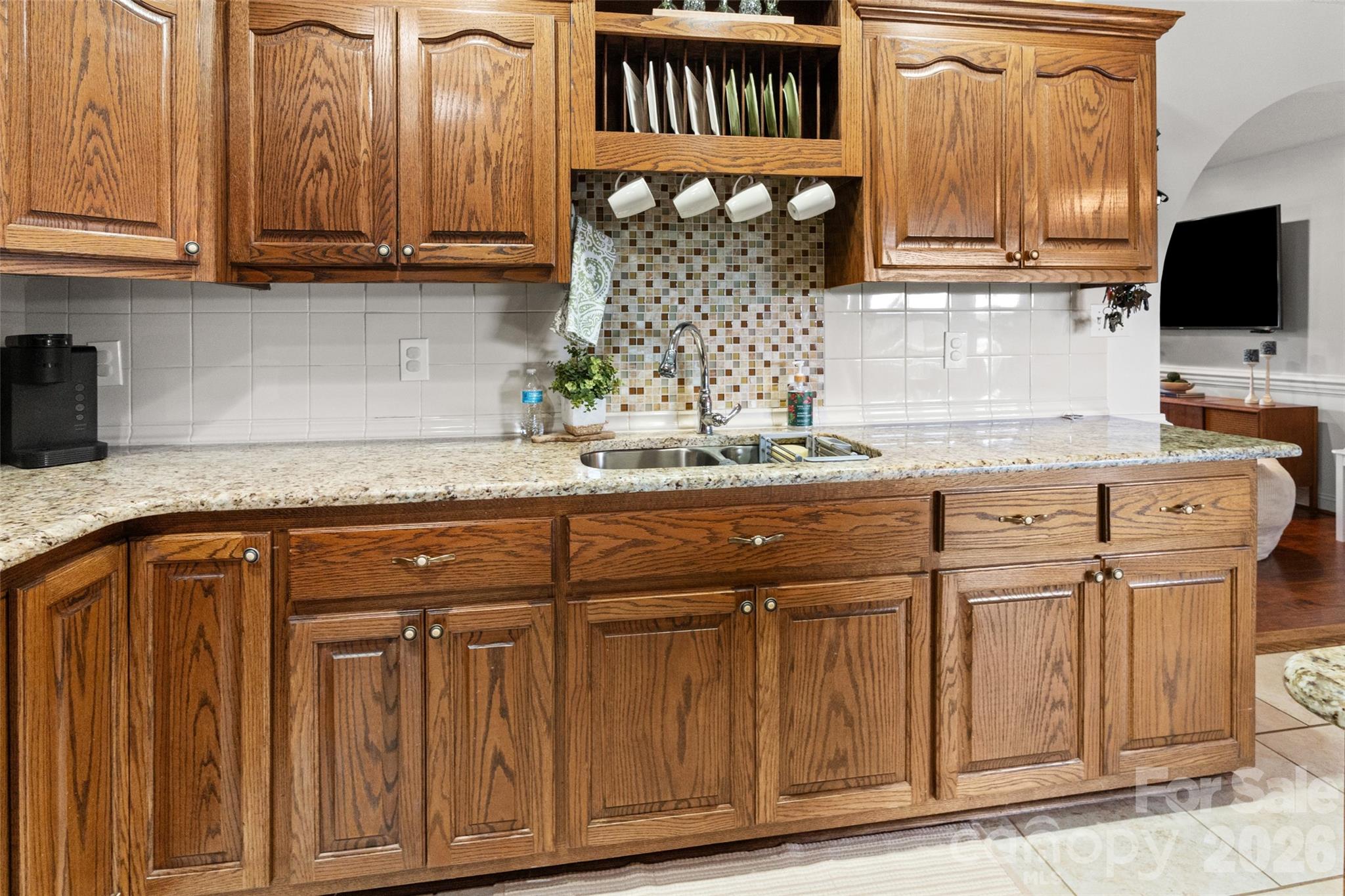 5851 Flat Creek Road — Lancaster