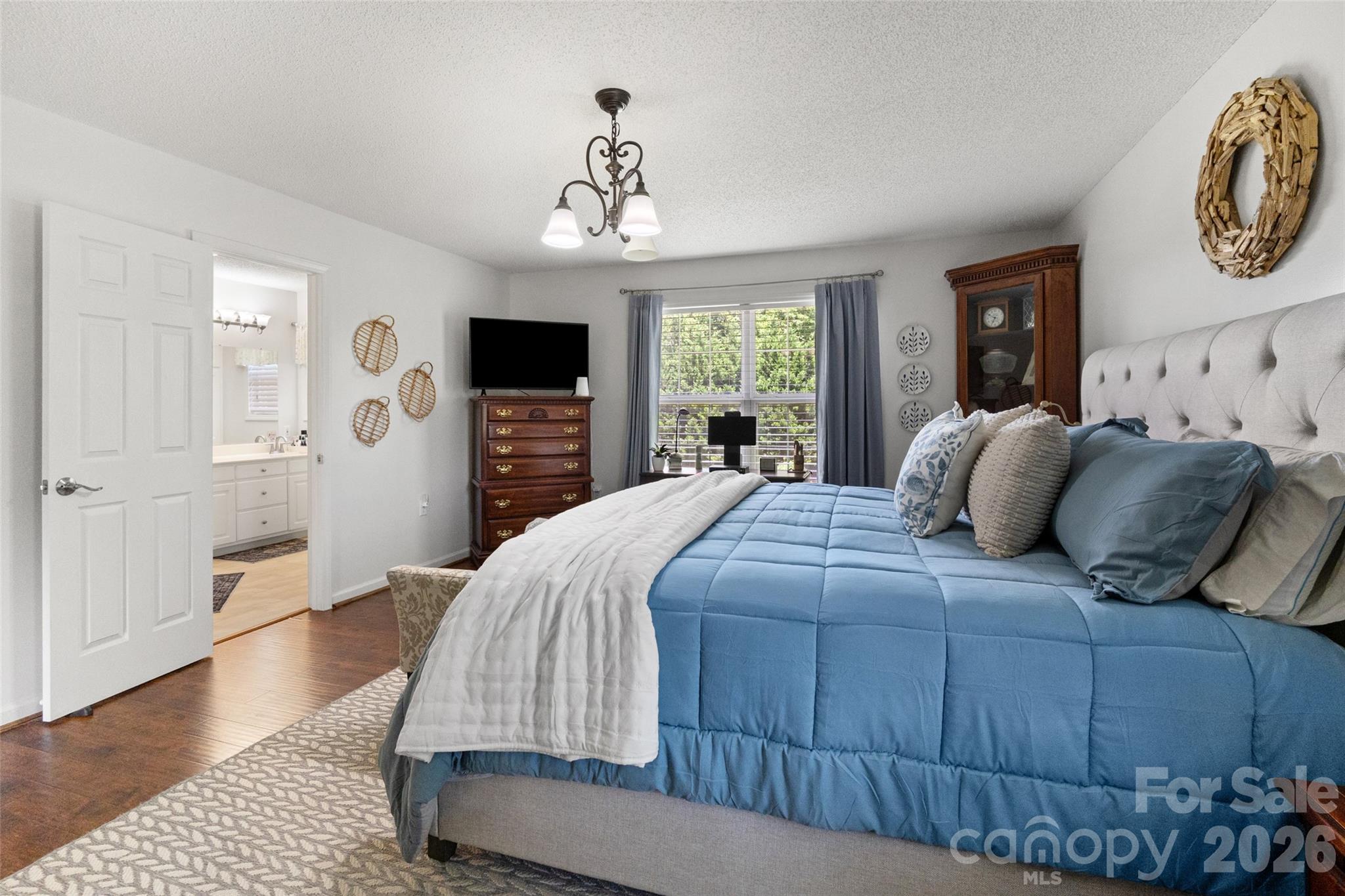 5851 Flat Creek Road — Lancaster