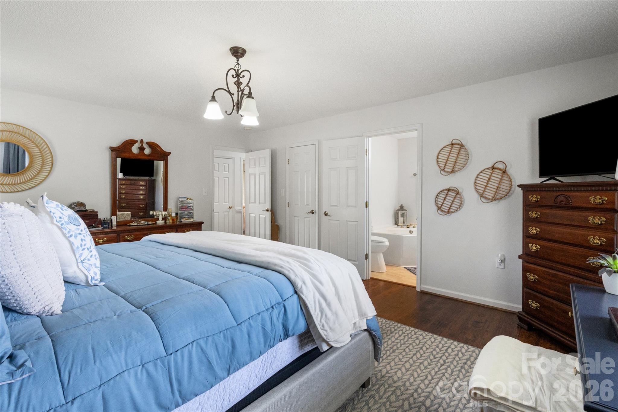 5851 Flat Creek Road — Lancaster
