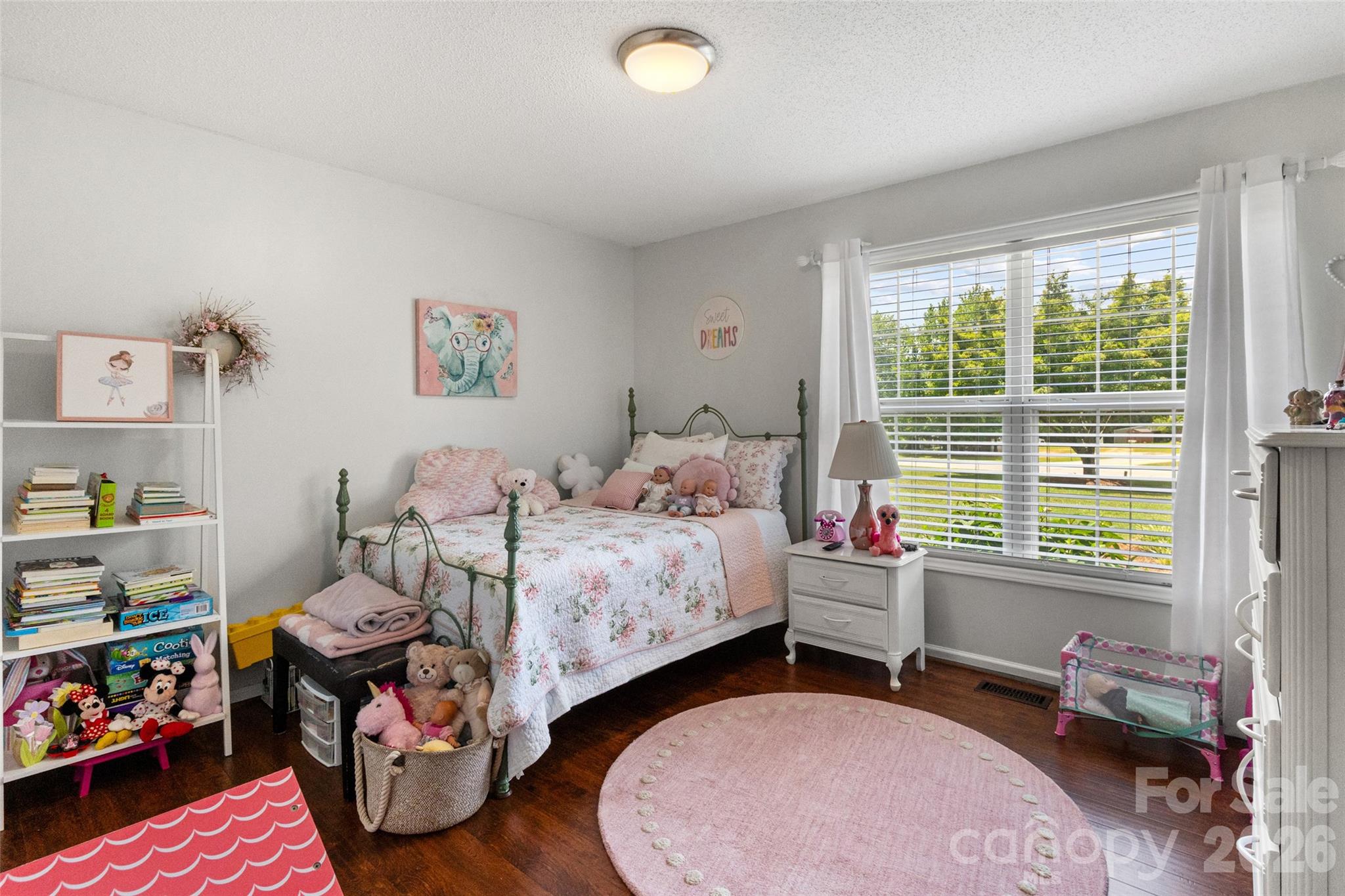 5851 Flat Creek Road — Lancaster