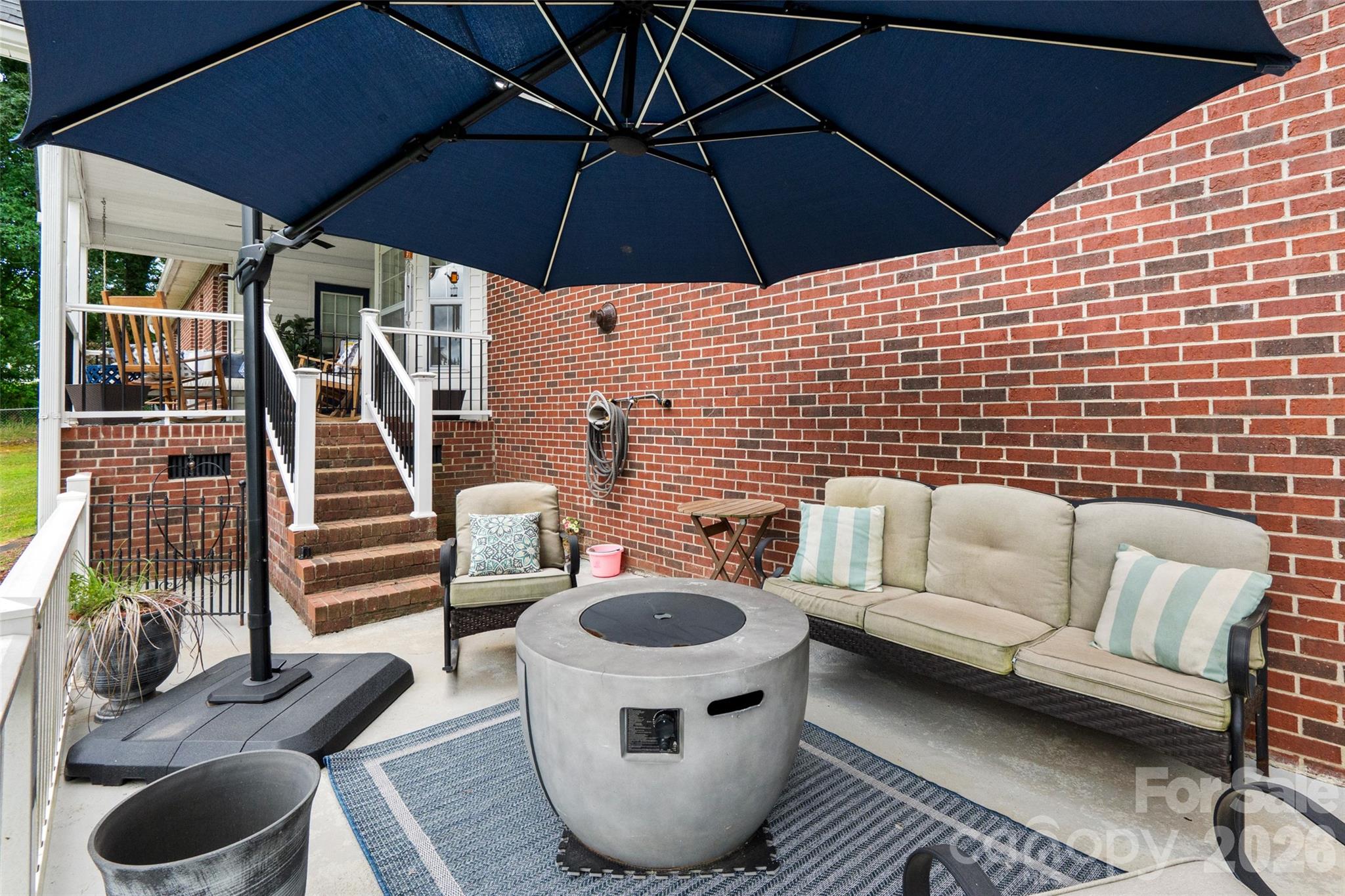 5851 Flat Creek Road — Lancaster