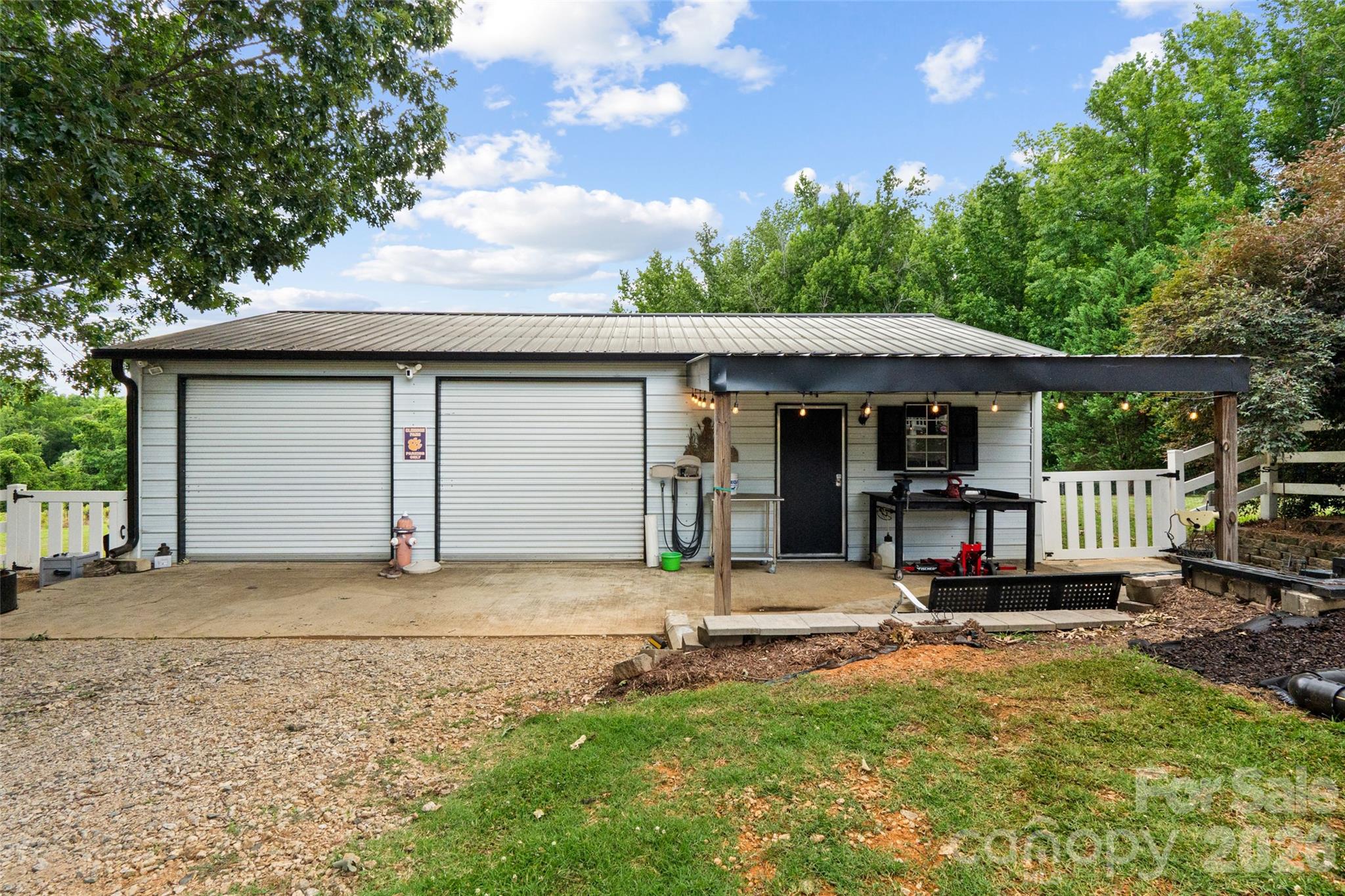 5851 Flat Creek Road — Lancaster