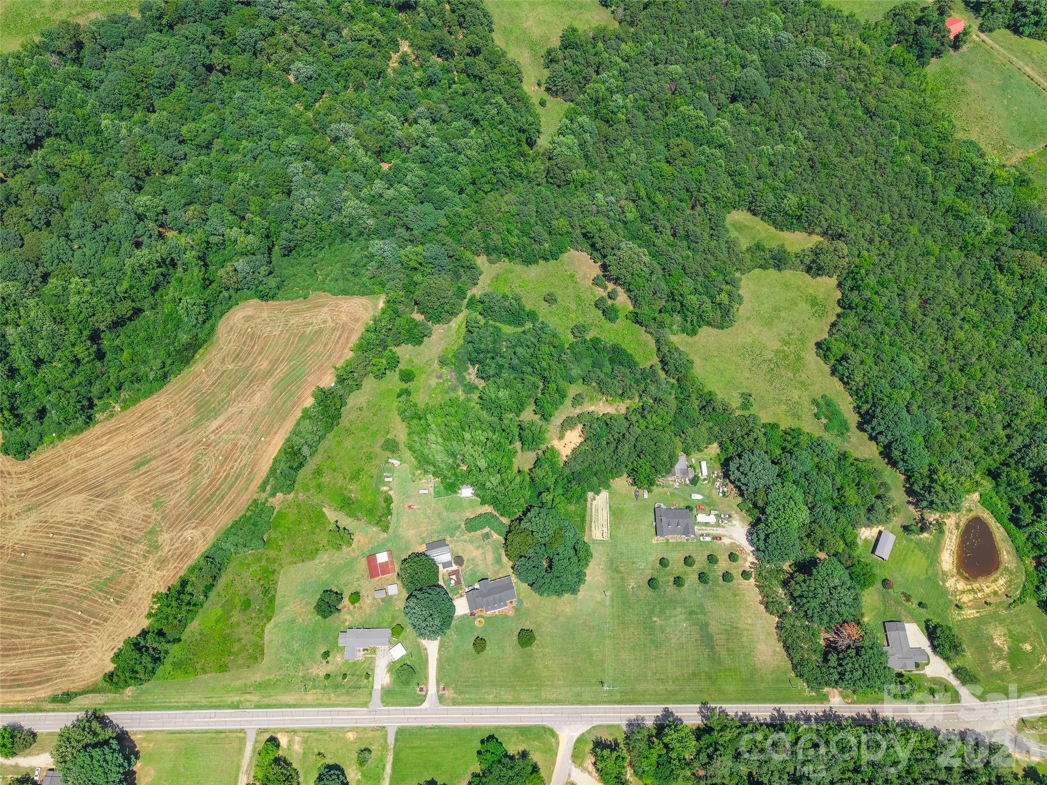 5851 Flat Creek Road — Lancaster