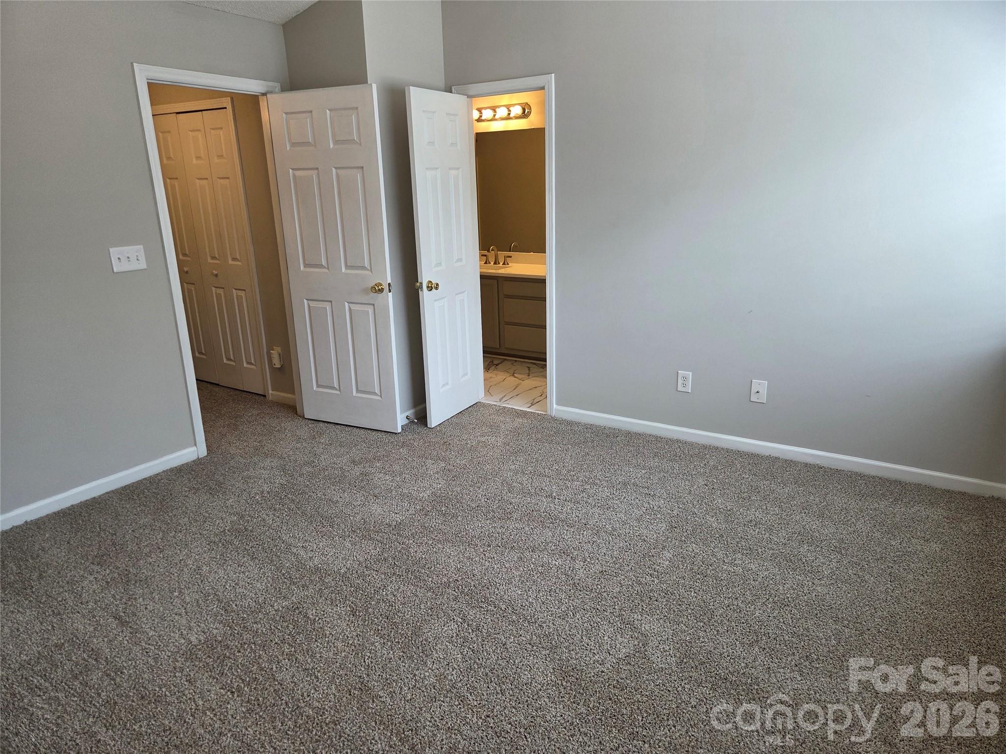10115 Forest Landing Drive — Charlotte