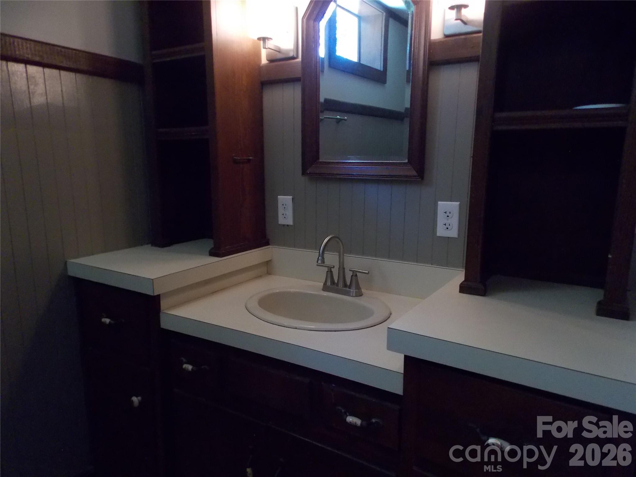 145 Hibriten Mountain Road — Lenoir