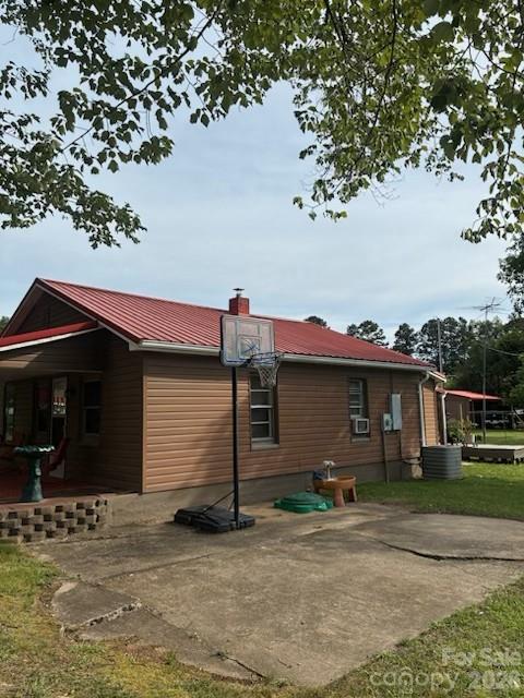 529 Cedar Street — Troutman
