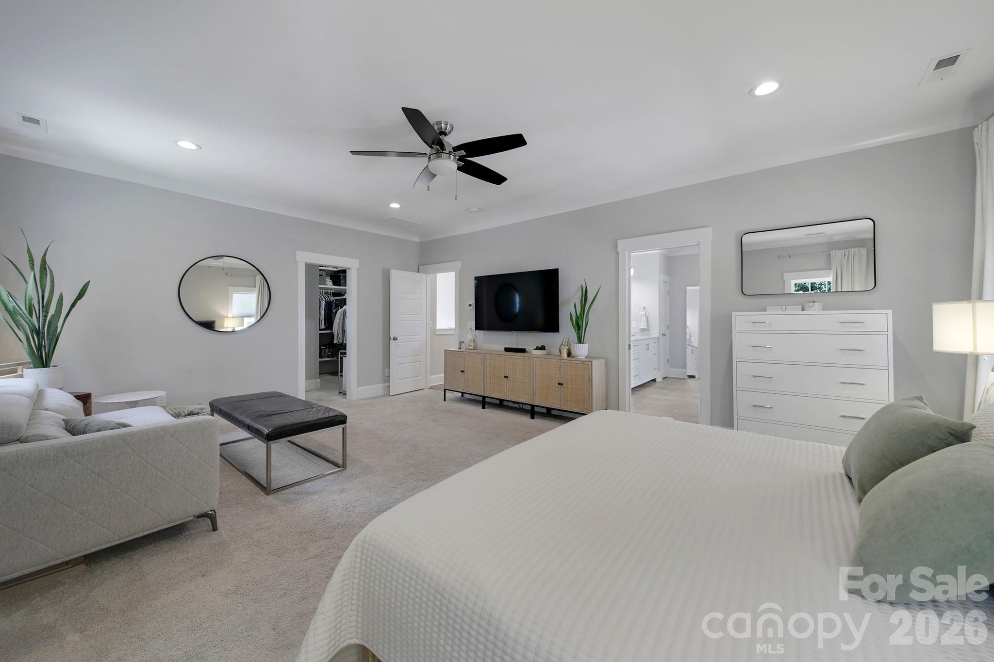 3015 Commonwealth Avenue — Charlotte